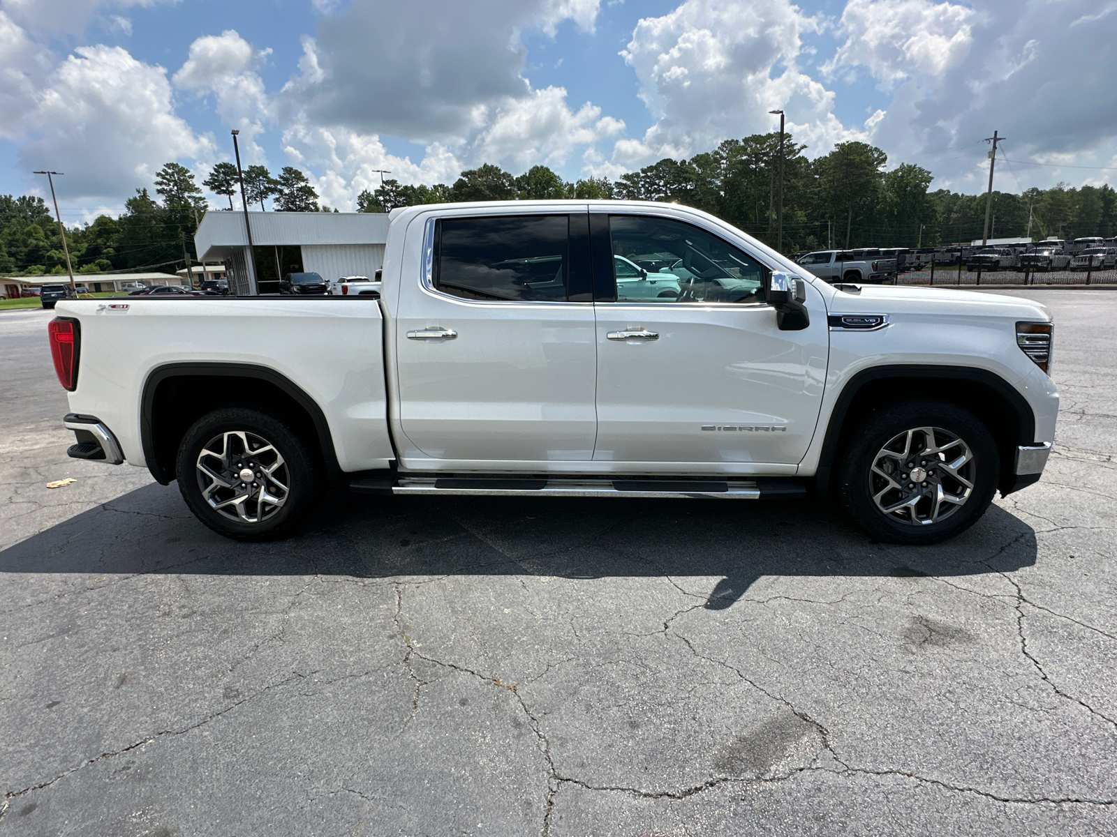 2022 GMC Sierra 1500 SLT 5