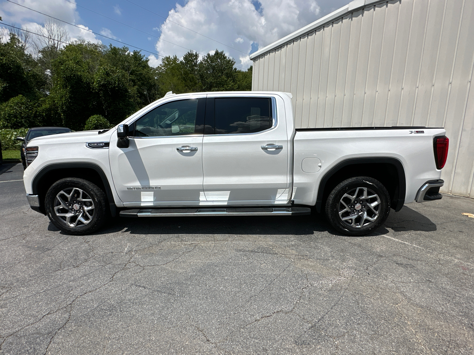 2022 GMC Sierra 1500 SLT 9