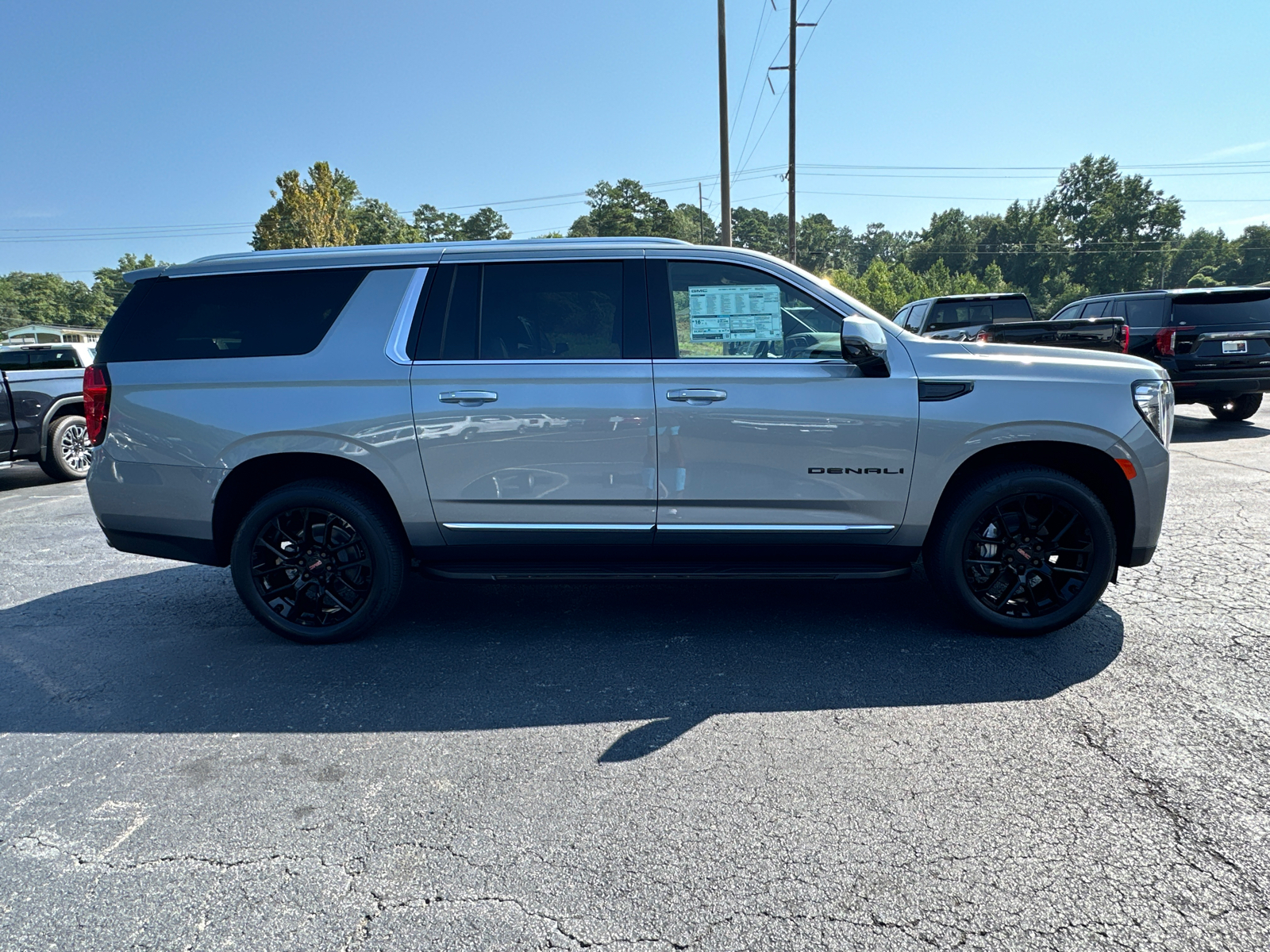 2024 GMC Yukon XL Denali 5