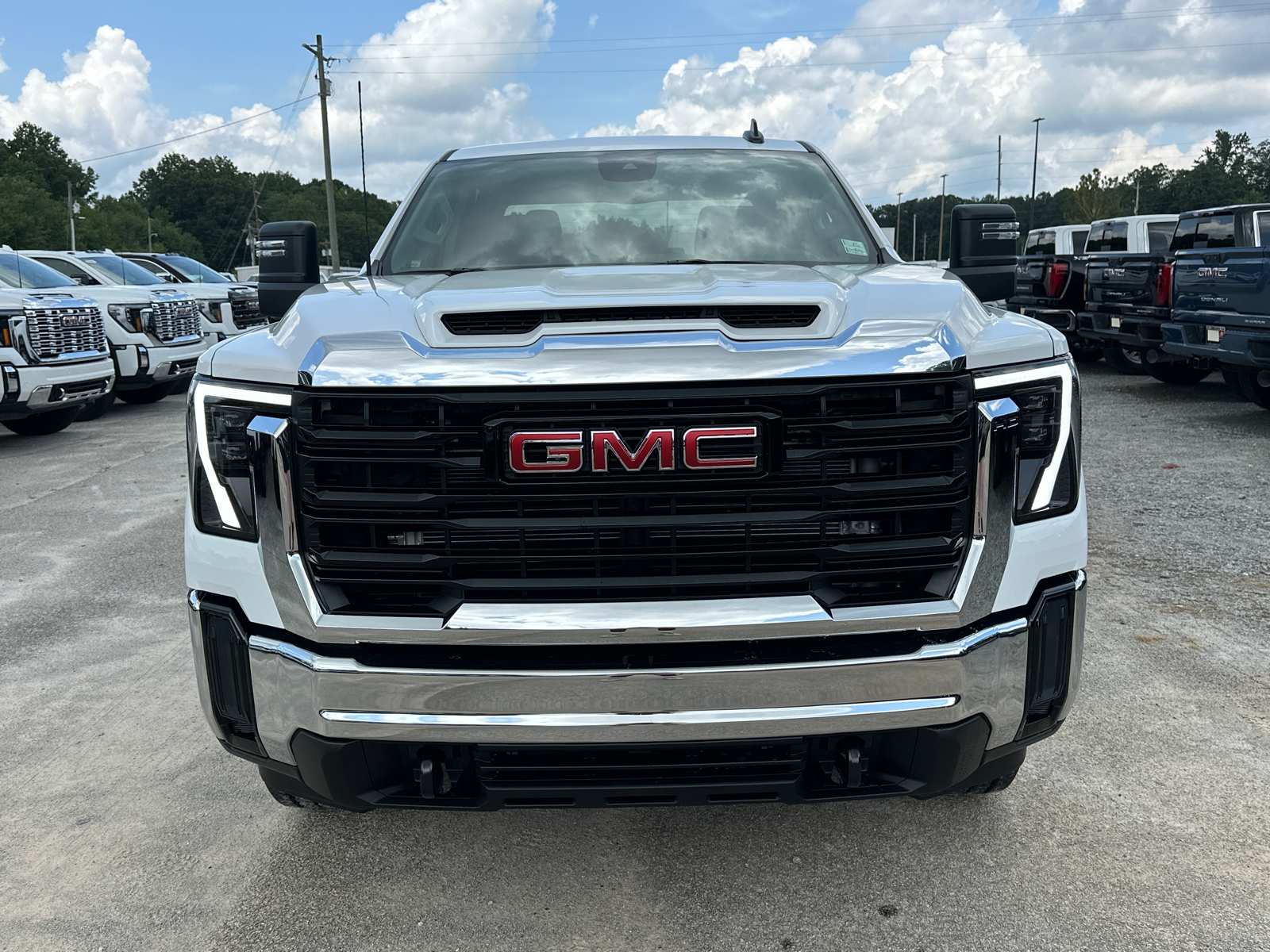 2024 GMC Sierra 2500HD Pro 3