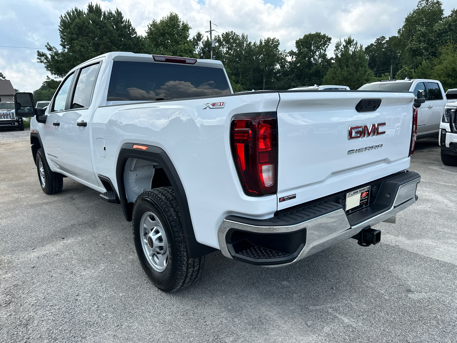 2024 GMC Sierra 2500HD Pro 8