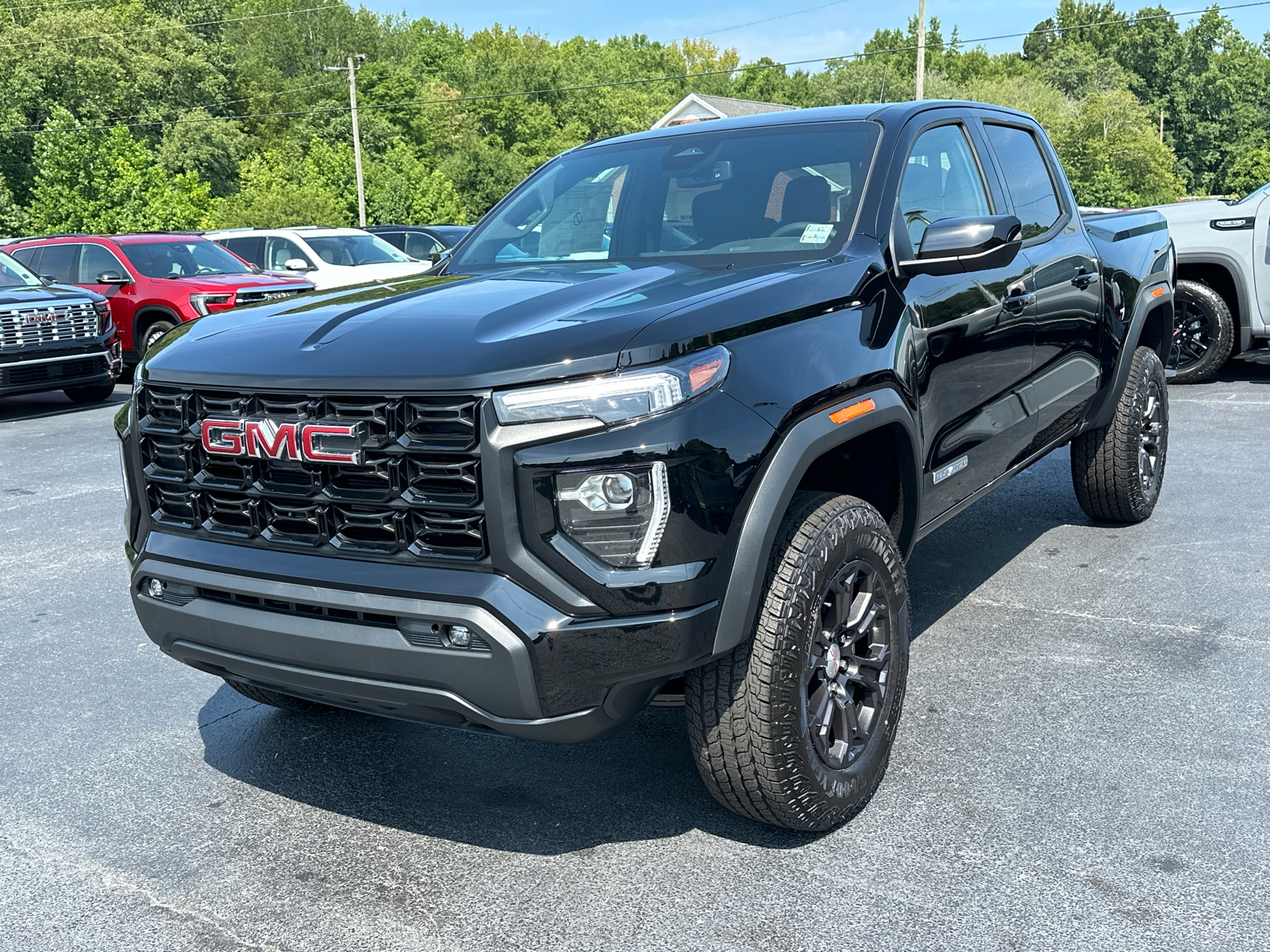 2024 GMC Canyon Elevation 2