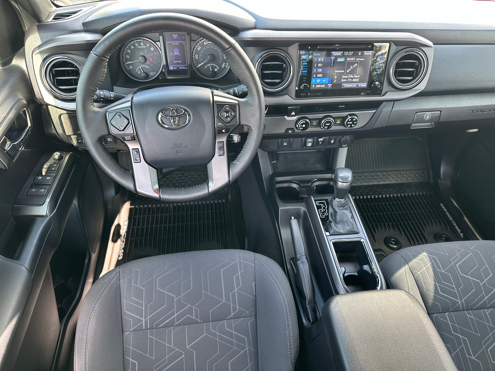 2018 Toyota Tacoma TRD Sport 23