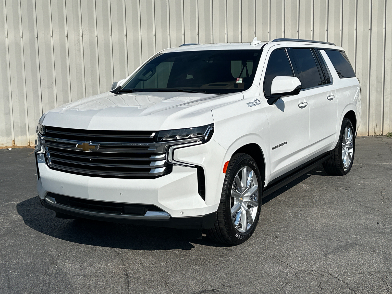 2021 Chevrolet Suburban High Country 2