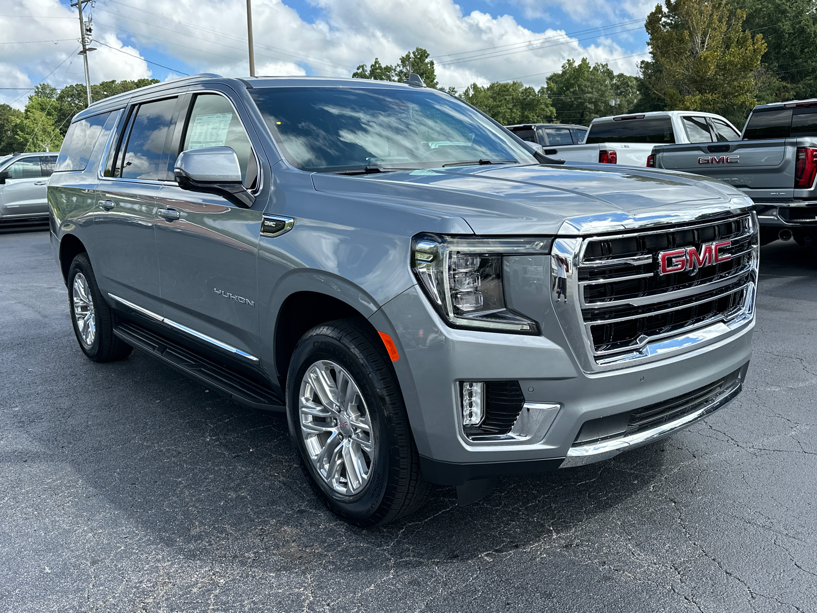 2024 GMC Yukon XL SLT 4