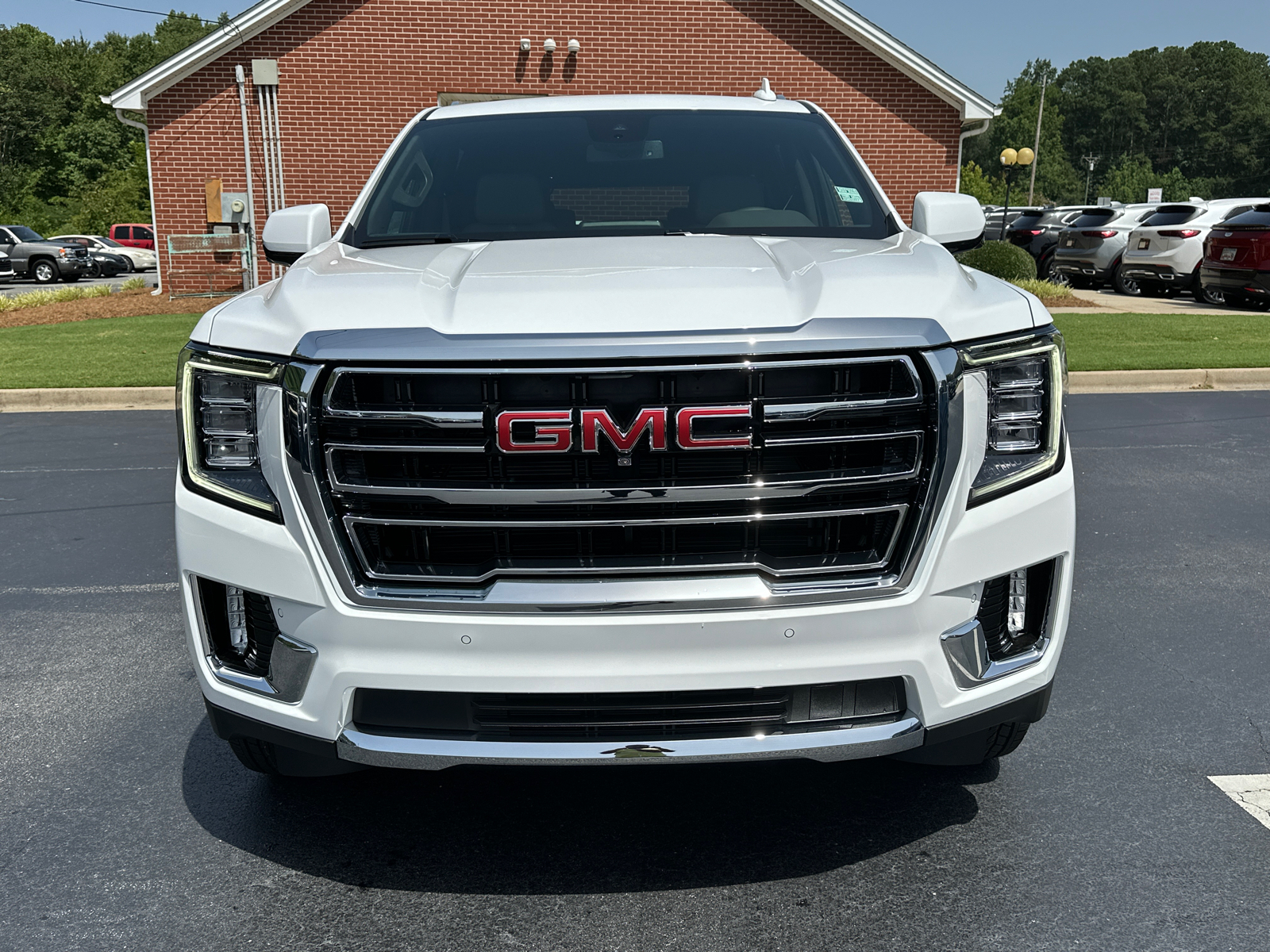 2024 GMC Yukon XL SLT 3