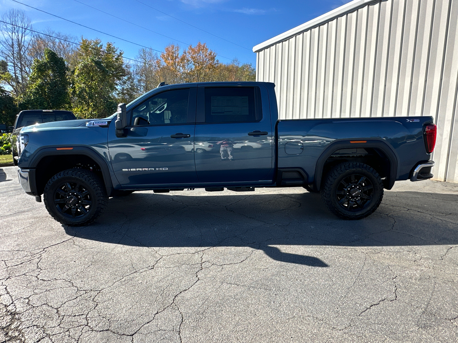 2024 GMC Sierra 2500HD Pro 10