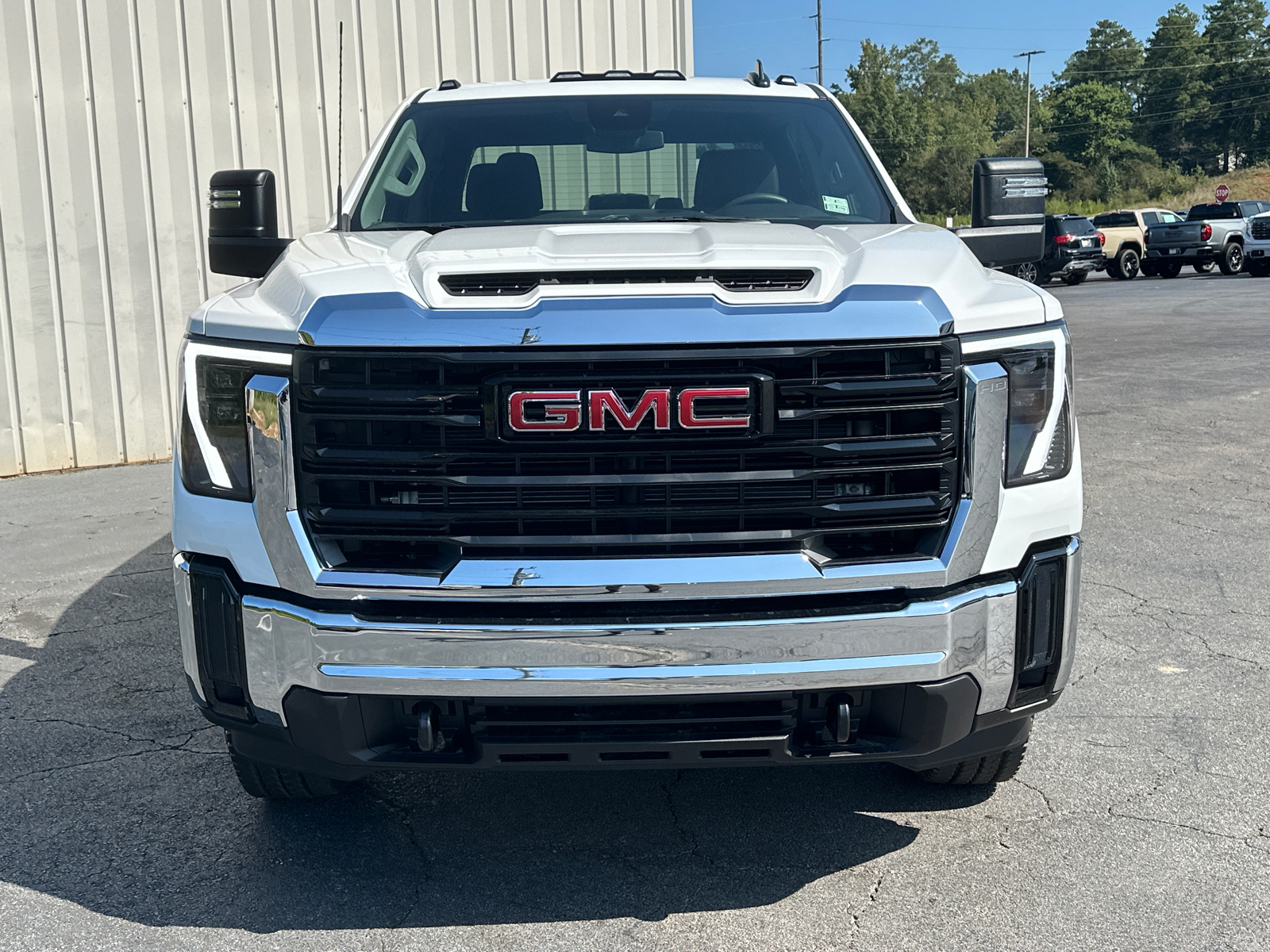 2024 GMC Sierra 2500HD Pro 4