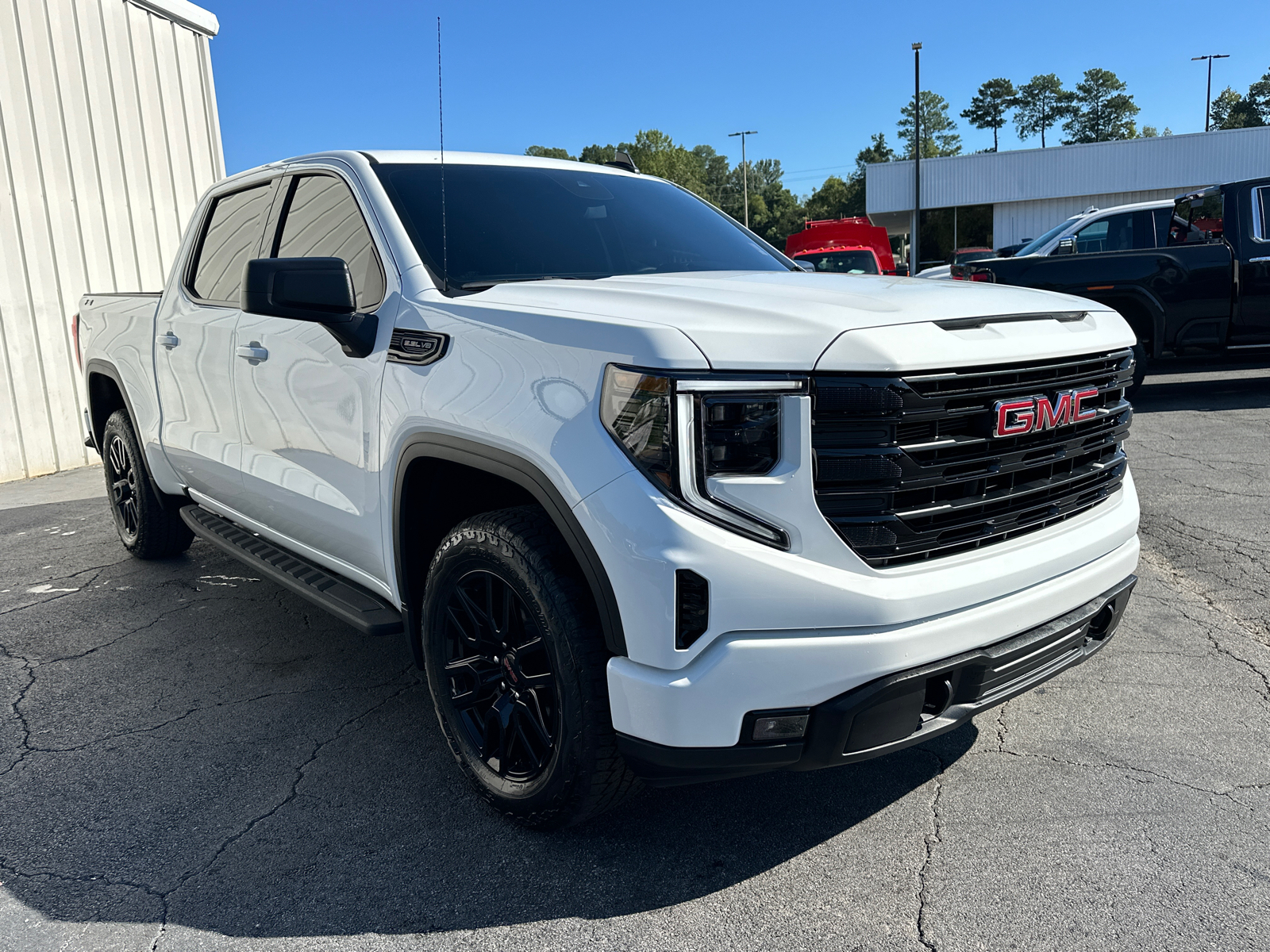 2024 GMC Sierra 1500 Elevation 4