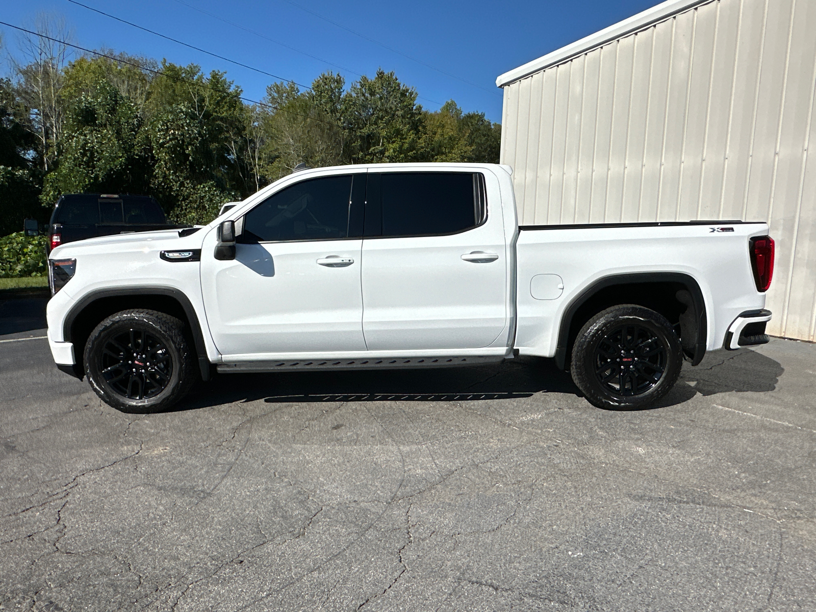 2024 GMC Sierra 1500 Elevation 9