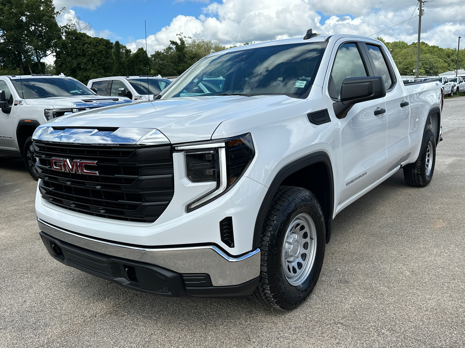 2024 GMC Sierra 1500 Pro 2