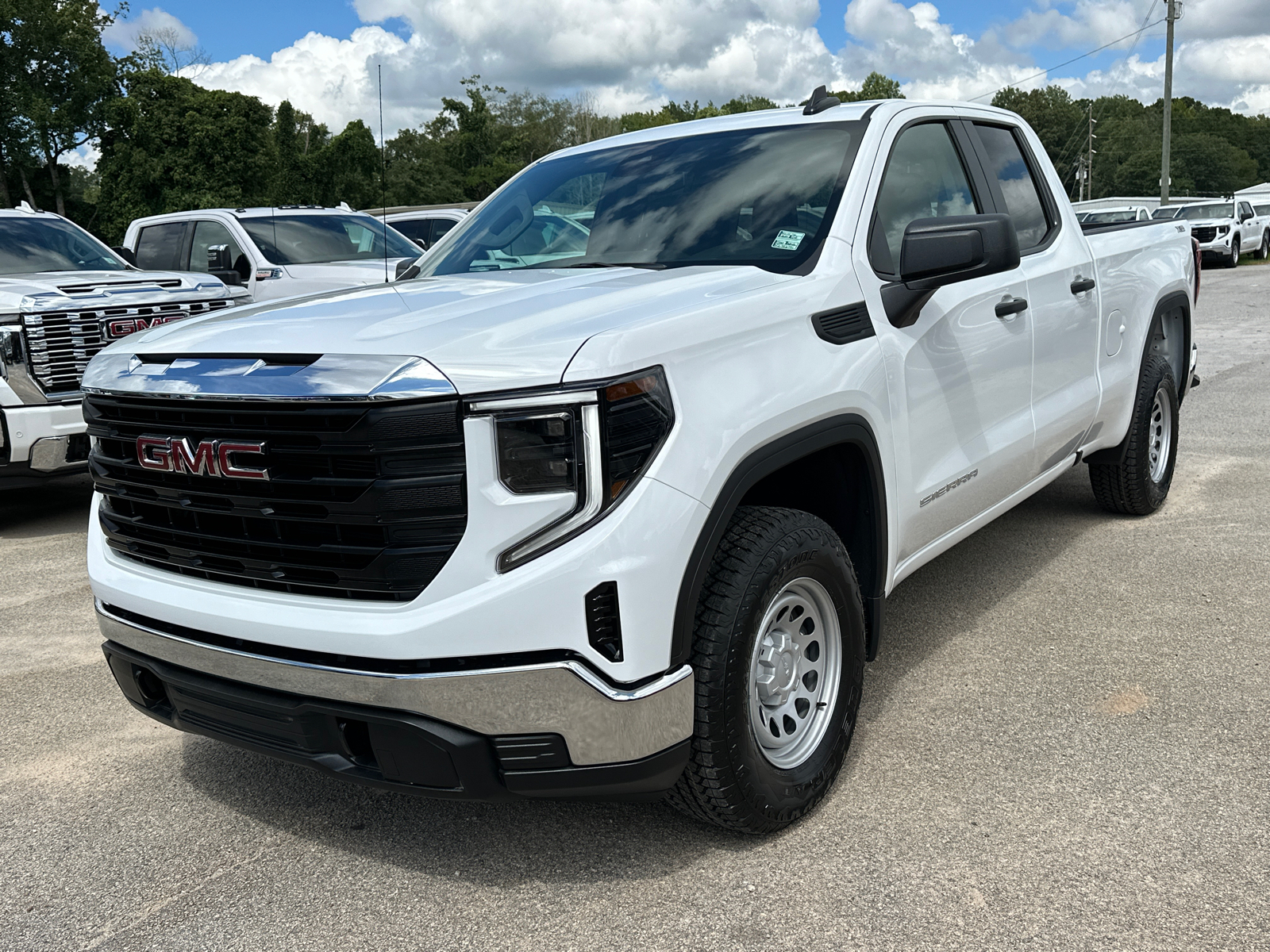 2024 GMC Sierra 1500 Pro 2