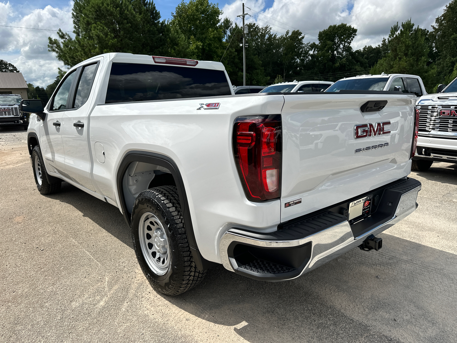 2024 GMC Sierra 1500 Pro 8