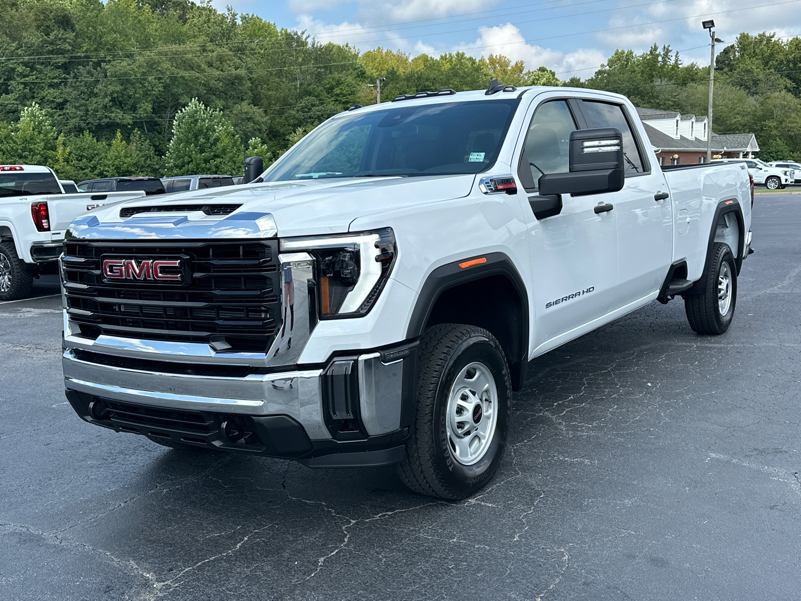 2024 GMC Sierra 2500HD Pro 2