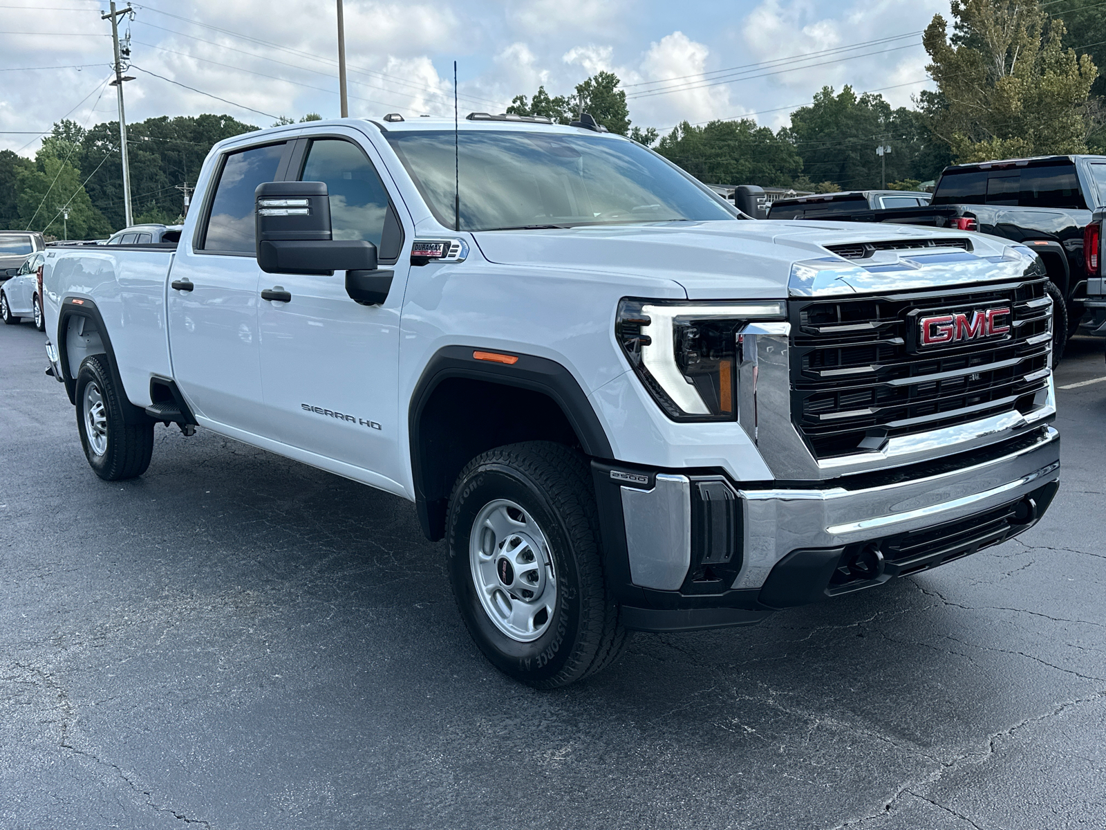 2024 GMC Sierra 2500HD Pro 4