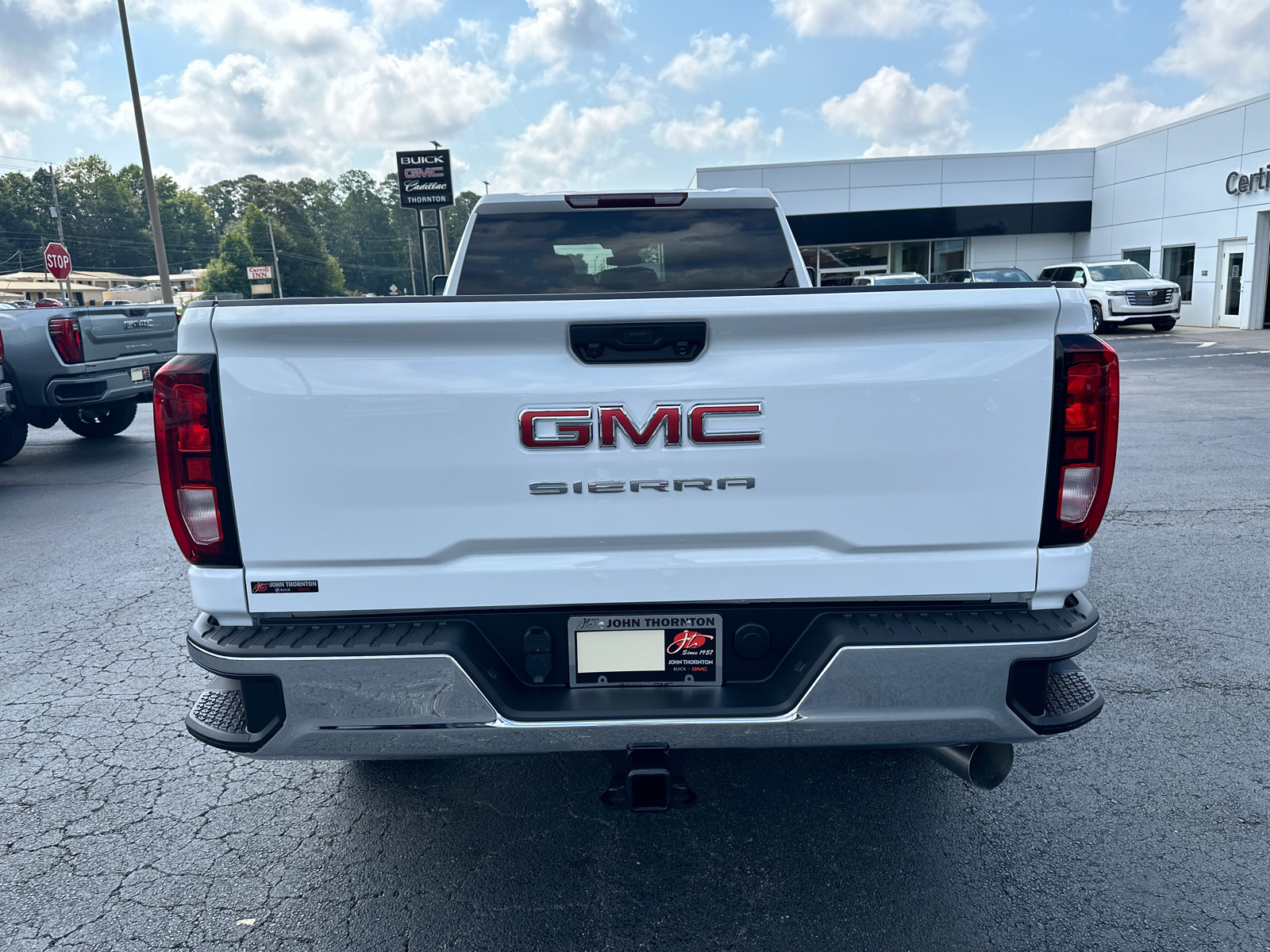 2024 GMC Sierra 2500HD Pro 7