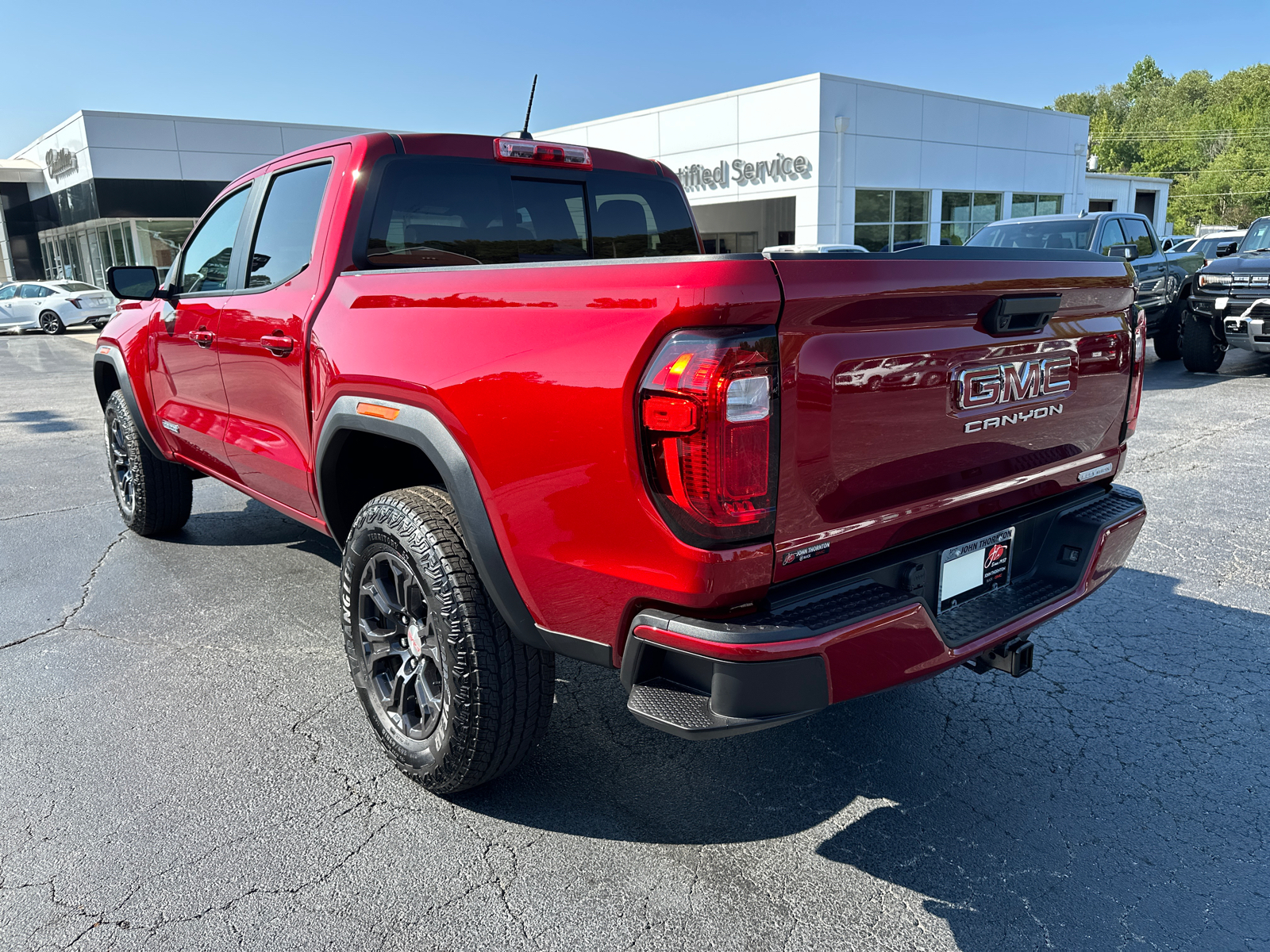 2024 GMC Canyon Elevation 8