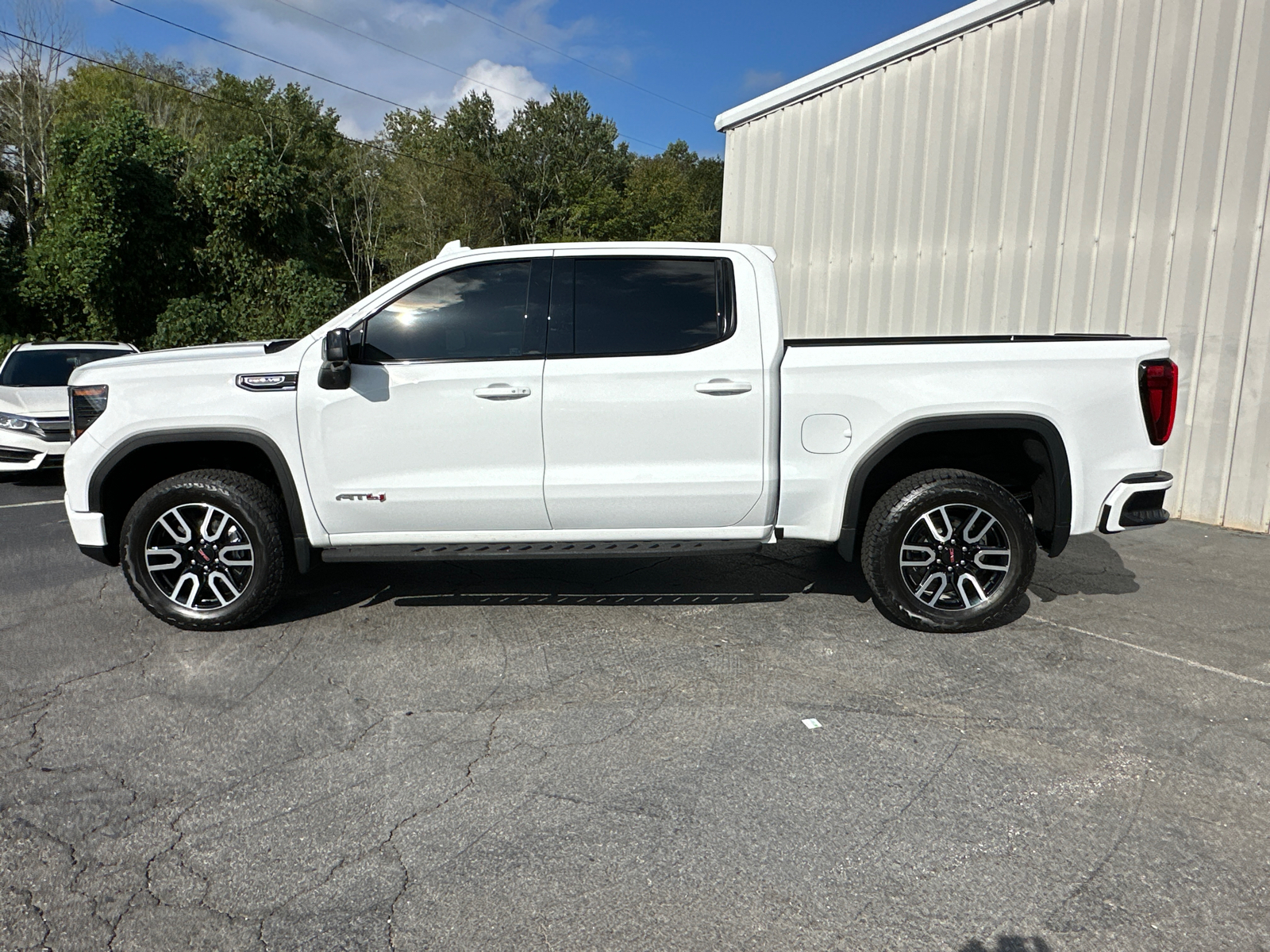 2024 GMC Sierra 1500 AT4 9