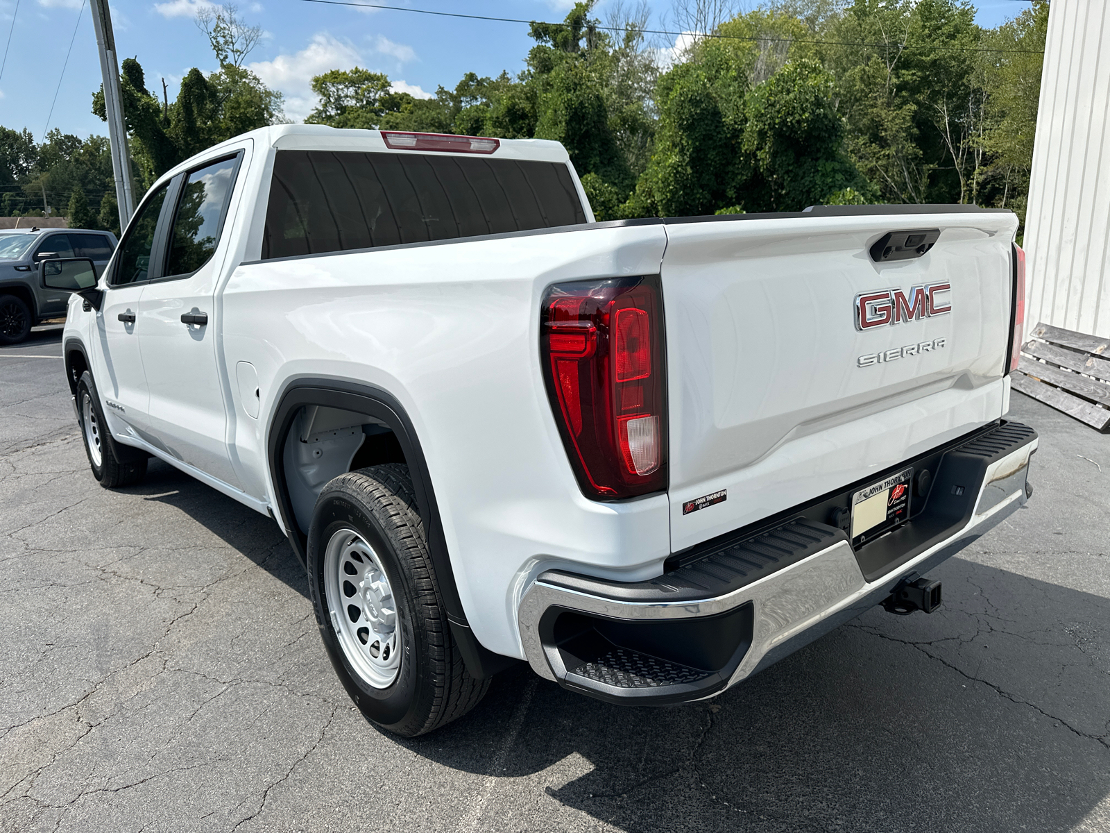 2024 GMC Sierra 1500 Pro 8