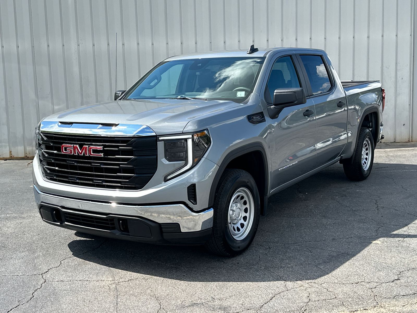 2024 GMC Sierra 1500 Pro 2