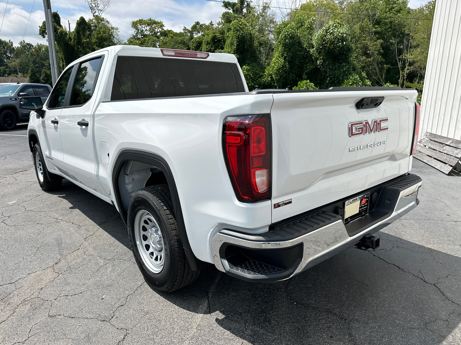 2024 GMC Sierra 1500 Pro 8