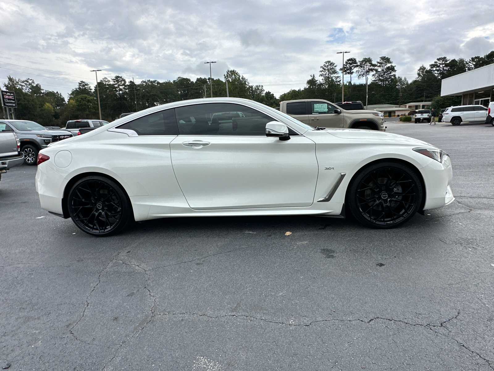 2017 INFINITI Q60 3.0t Premium 5