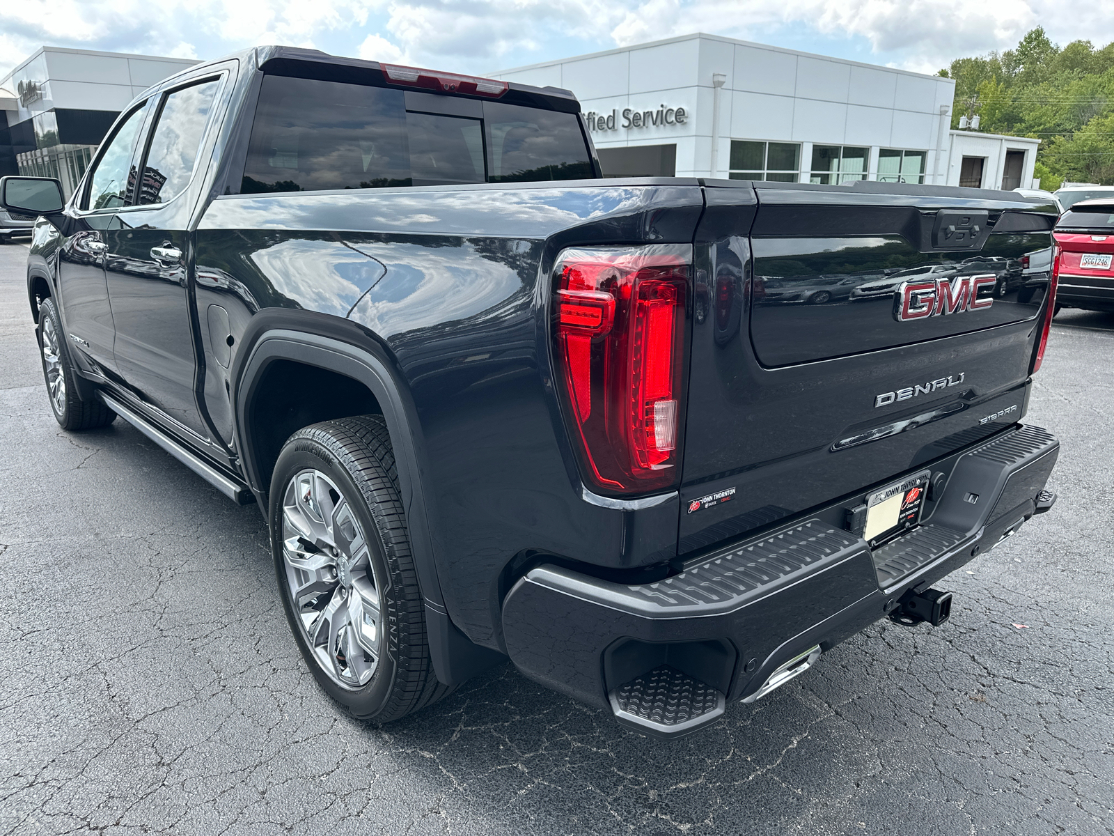 2024 GMC Sierra 1500 Denali 8