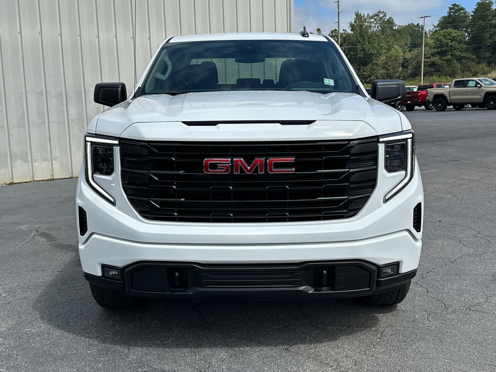 2024 GMC Sierra 1500 Elevation 3