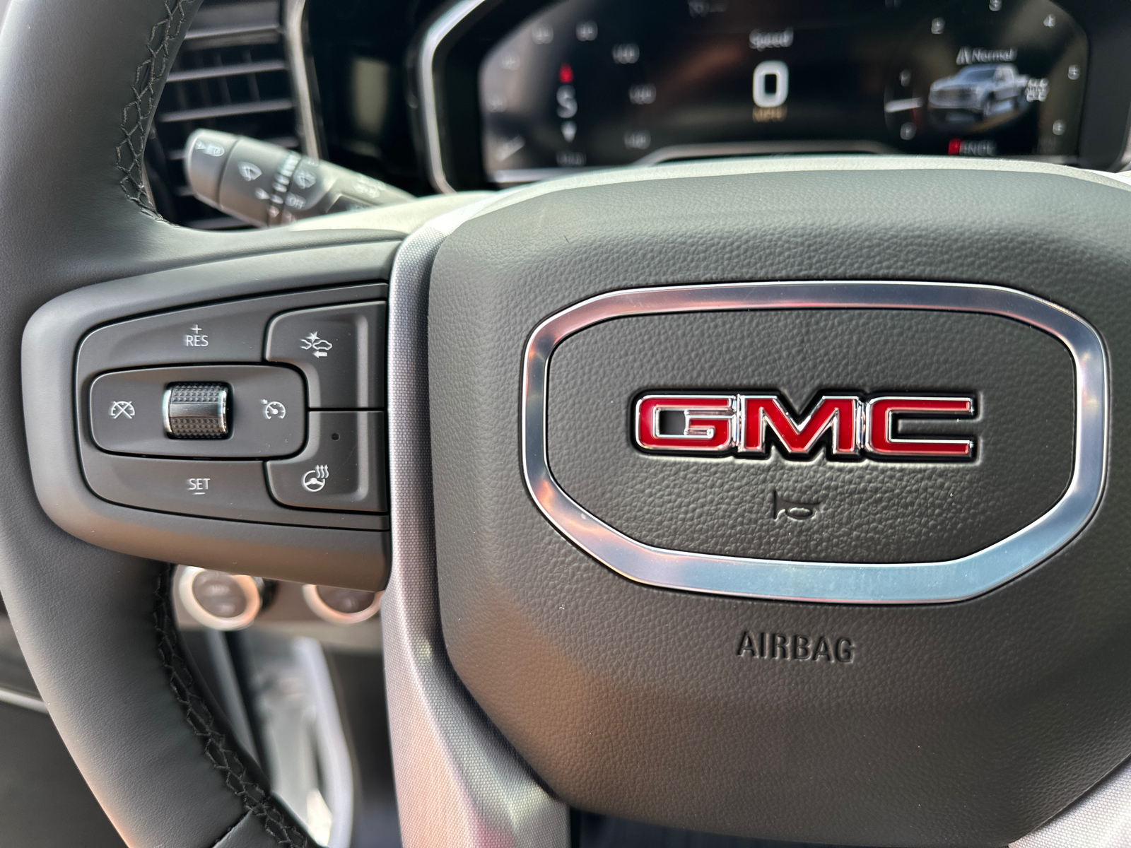 2024 GMC Sierra 1500 Elevation 25