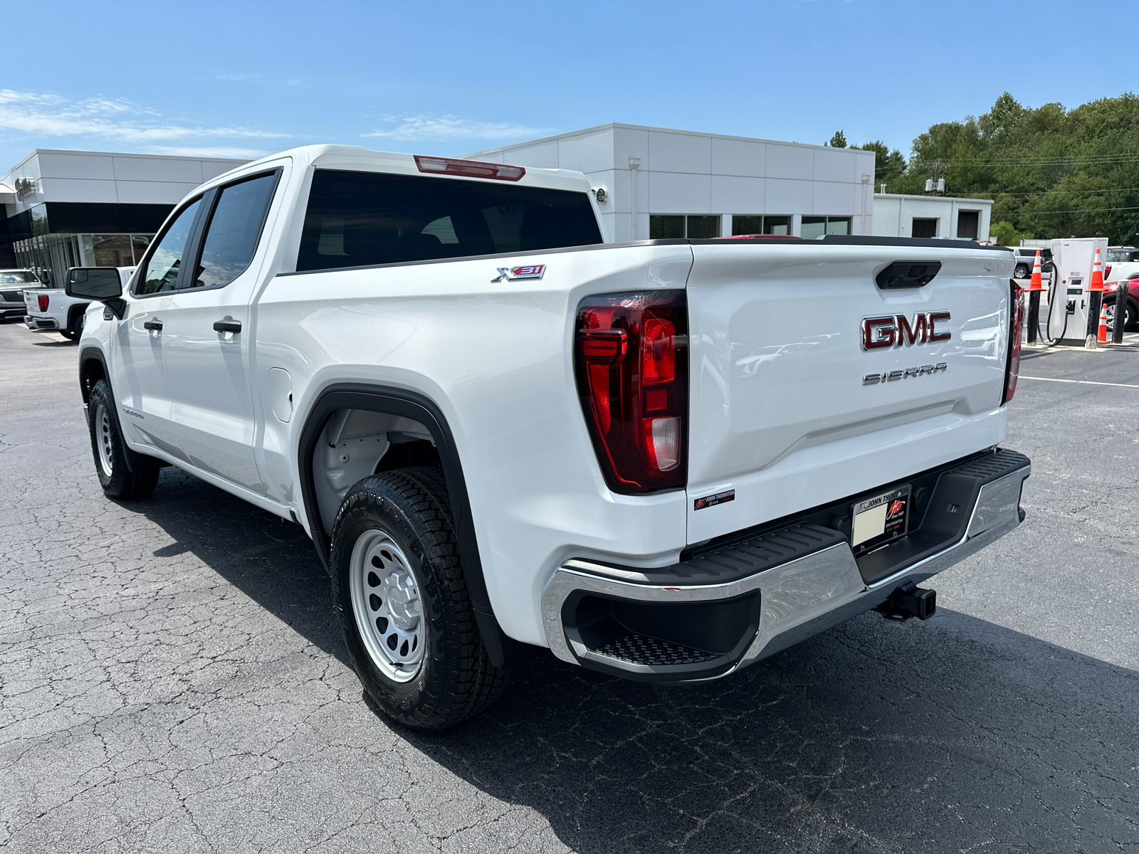 2024 GMC Sierra 1500 Pro 8