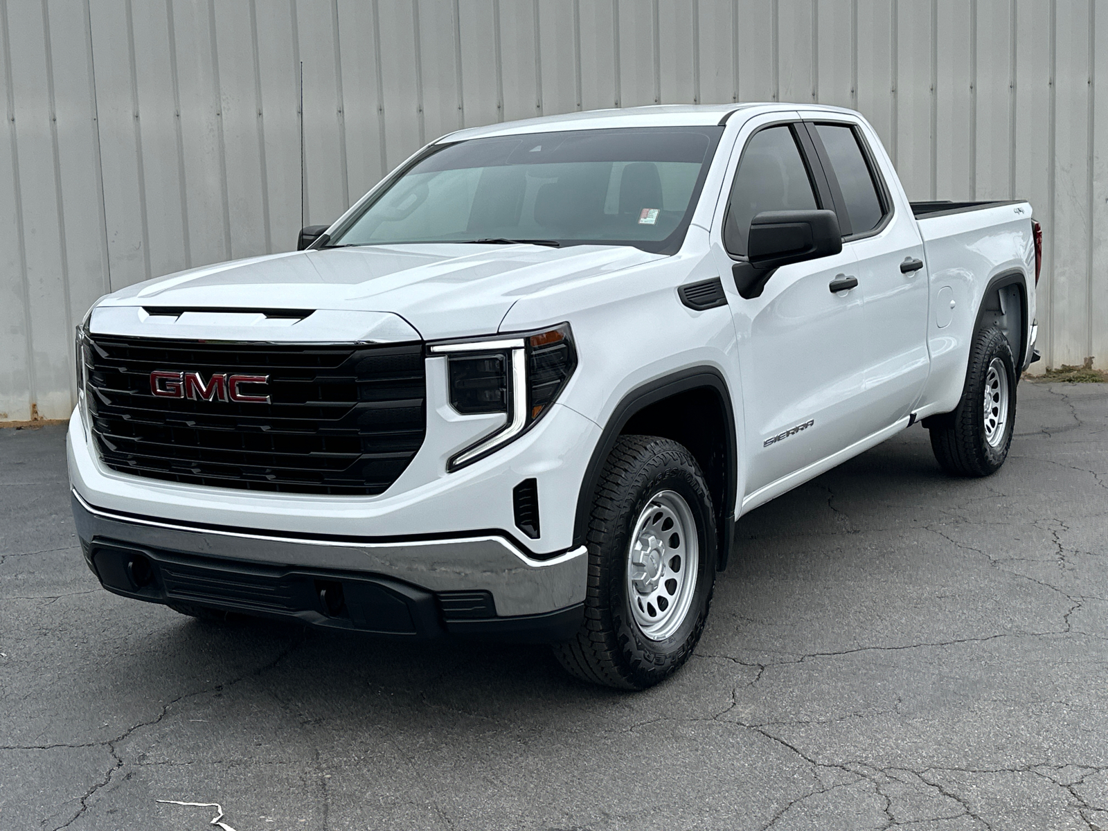 2023 GMC Sierra 1500 Pro 2