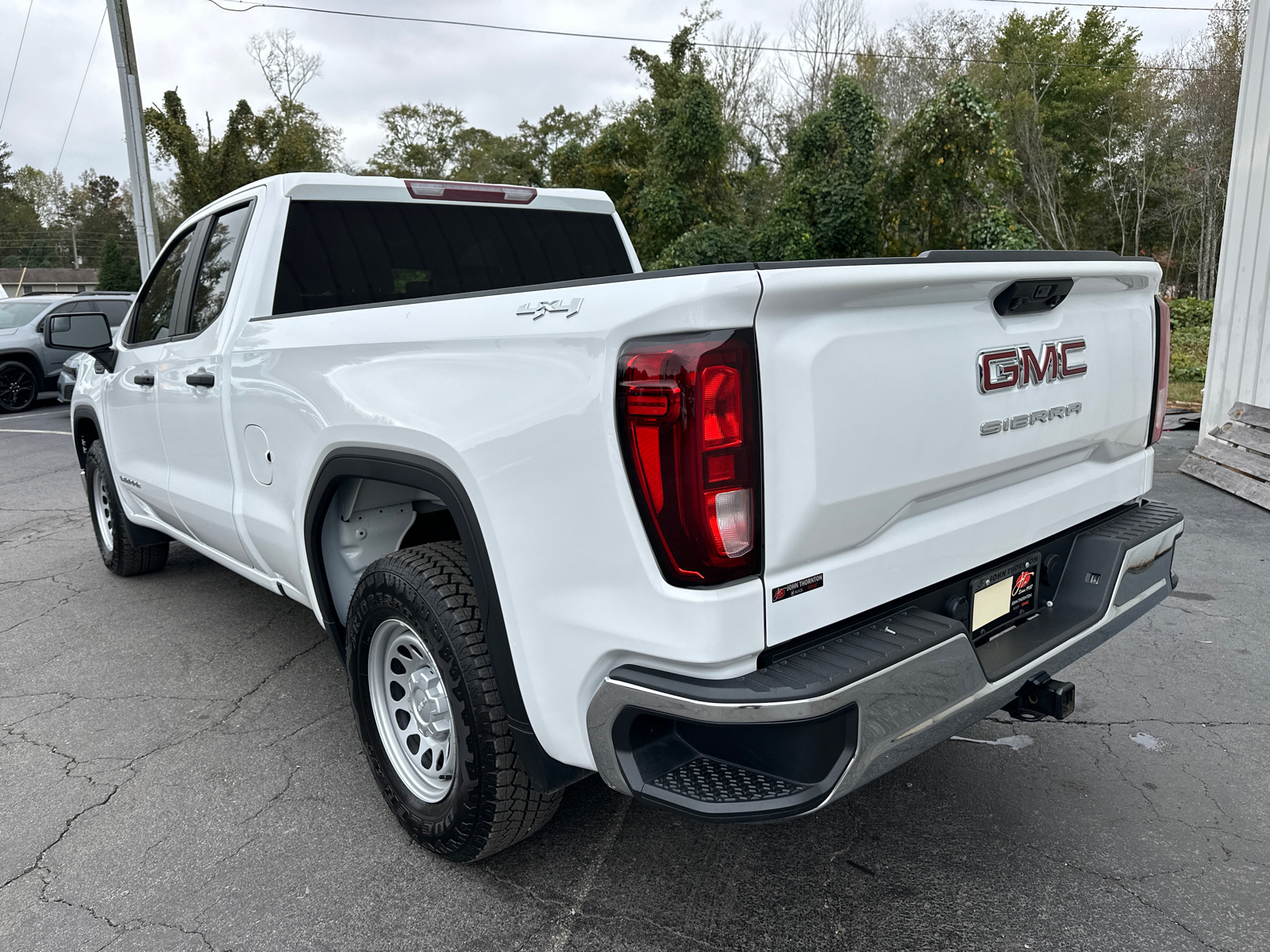 2023 GMC Sierra 1500 Pro 8