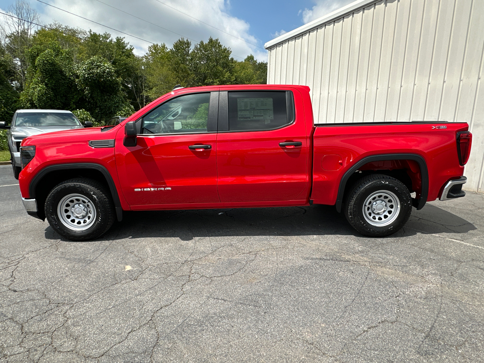 2024 GMC Sierra 1500 Pro 9