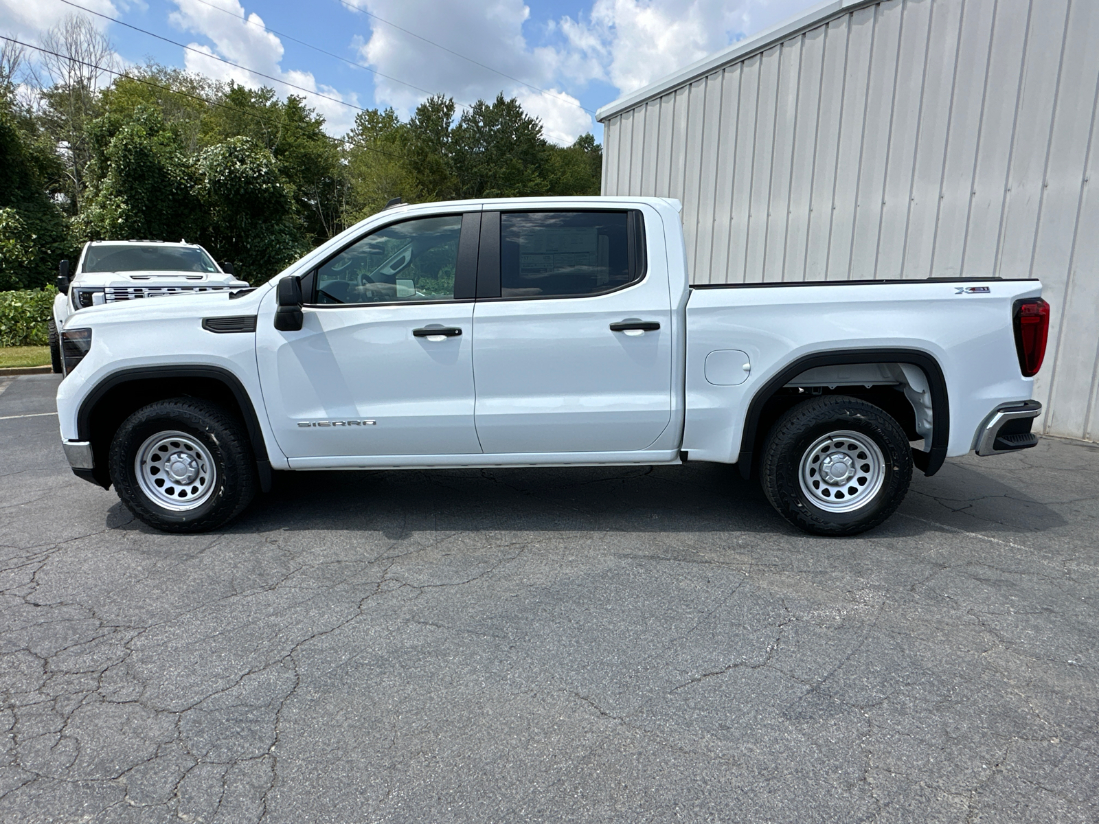 2024 GMC Sierra 1500 Pro 9