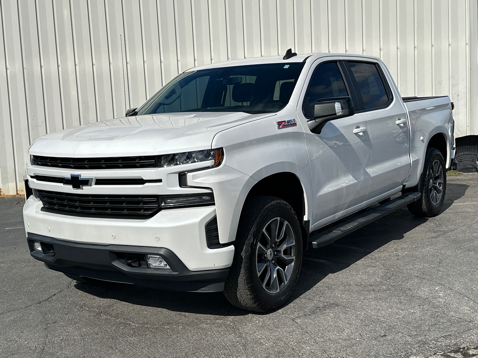 2020 Chevrolet Silverado 1500 RST 2