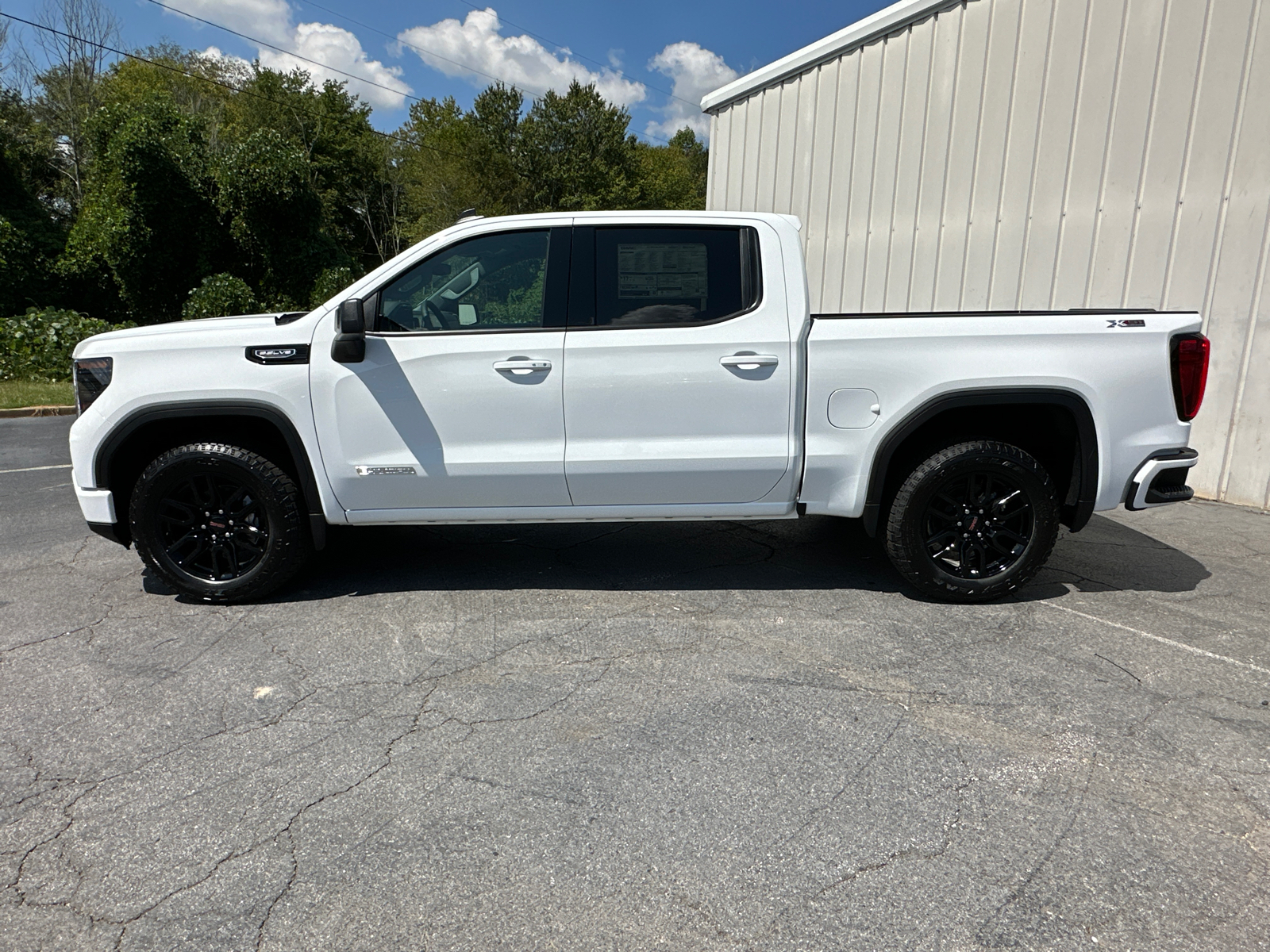 2024 GMC Sierra 1500 Elevation 10