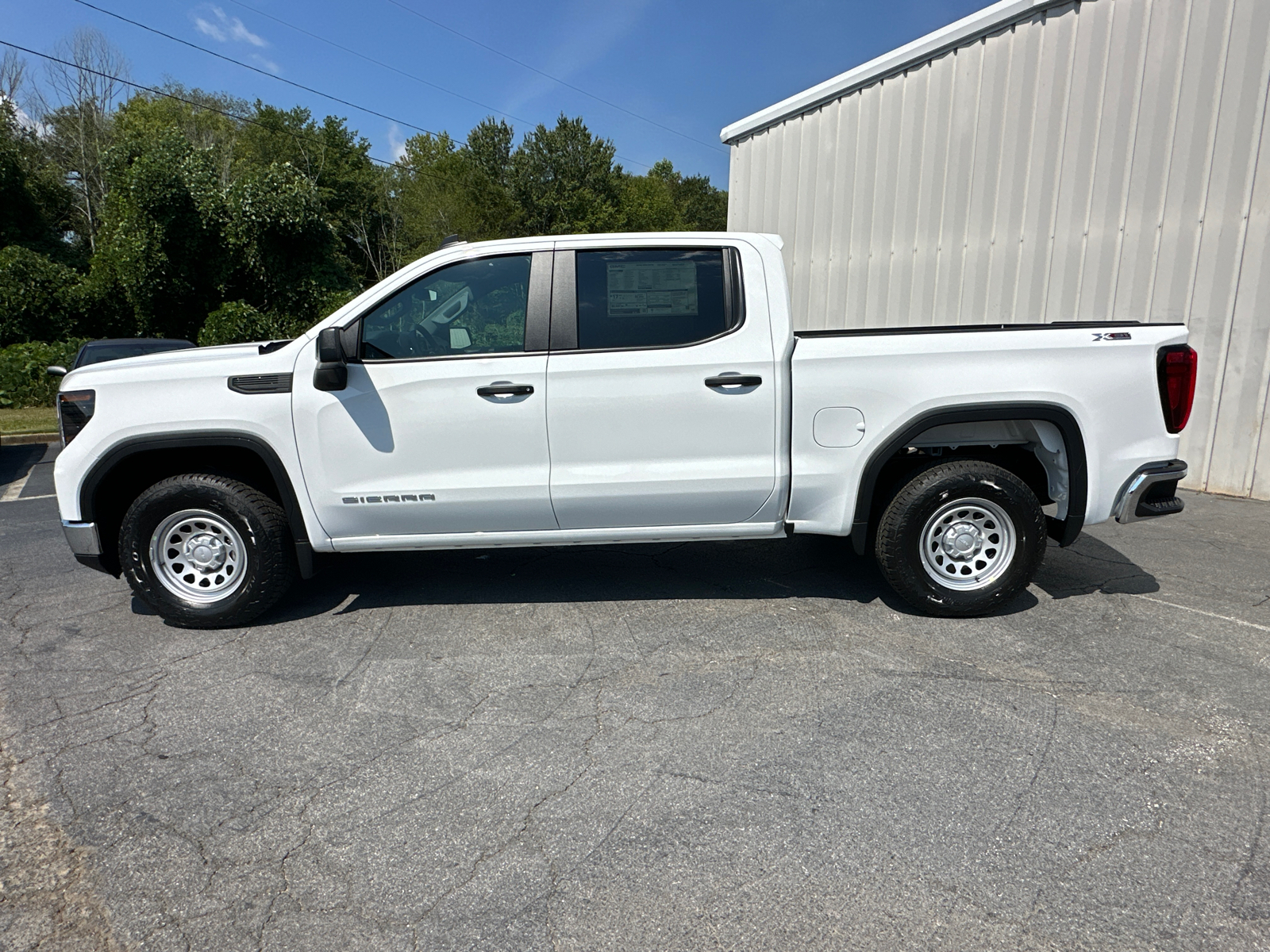 2024 GMC Sierra 1500 Pro 9