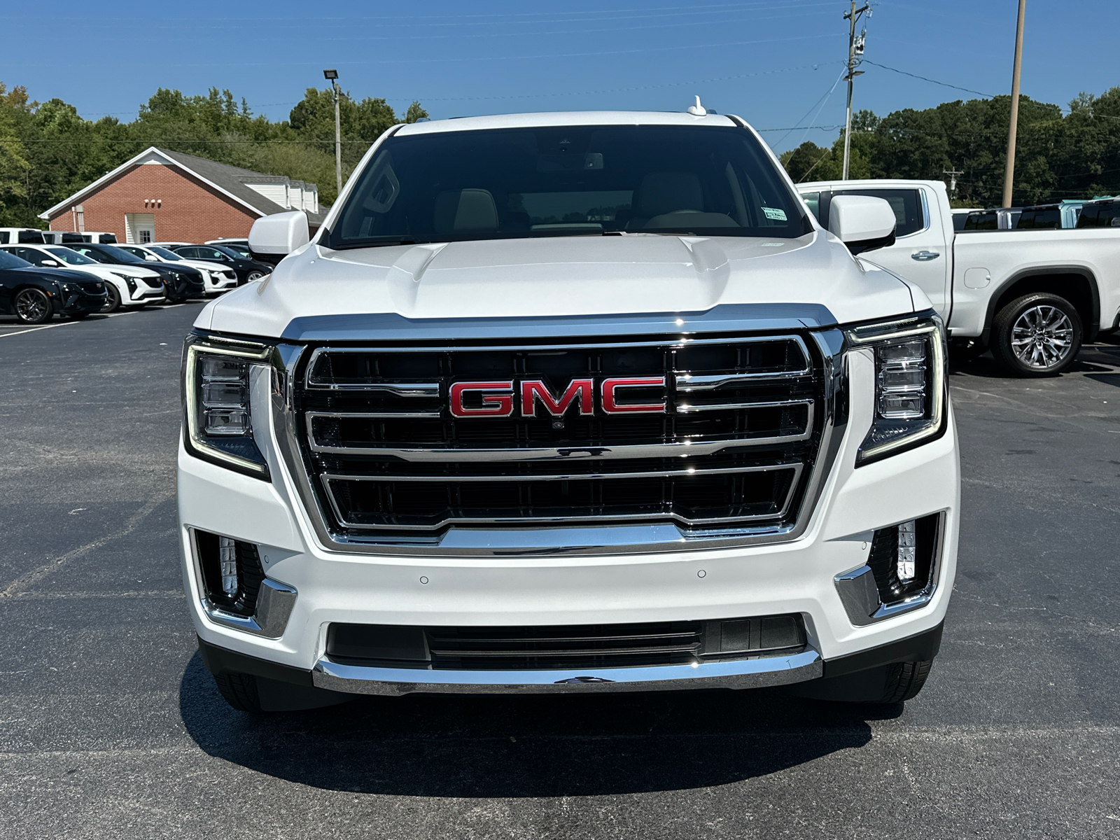 2024 GMC Yukon XL SLT 3