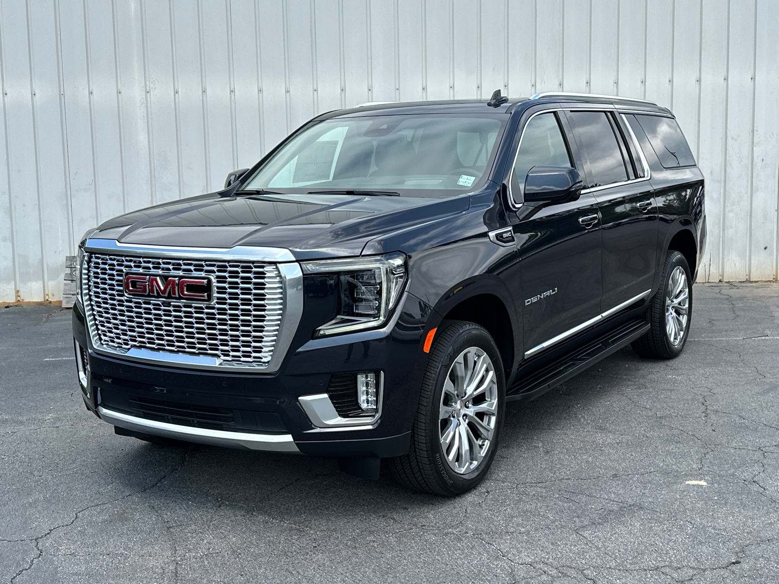 2024 GMC Yukon XL Denali 2