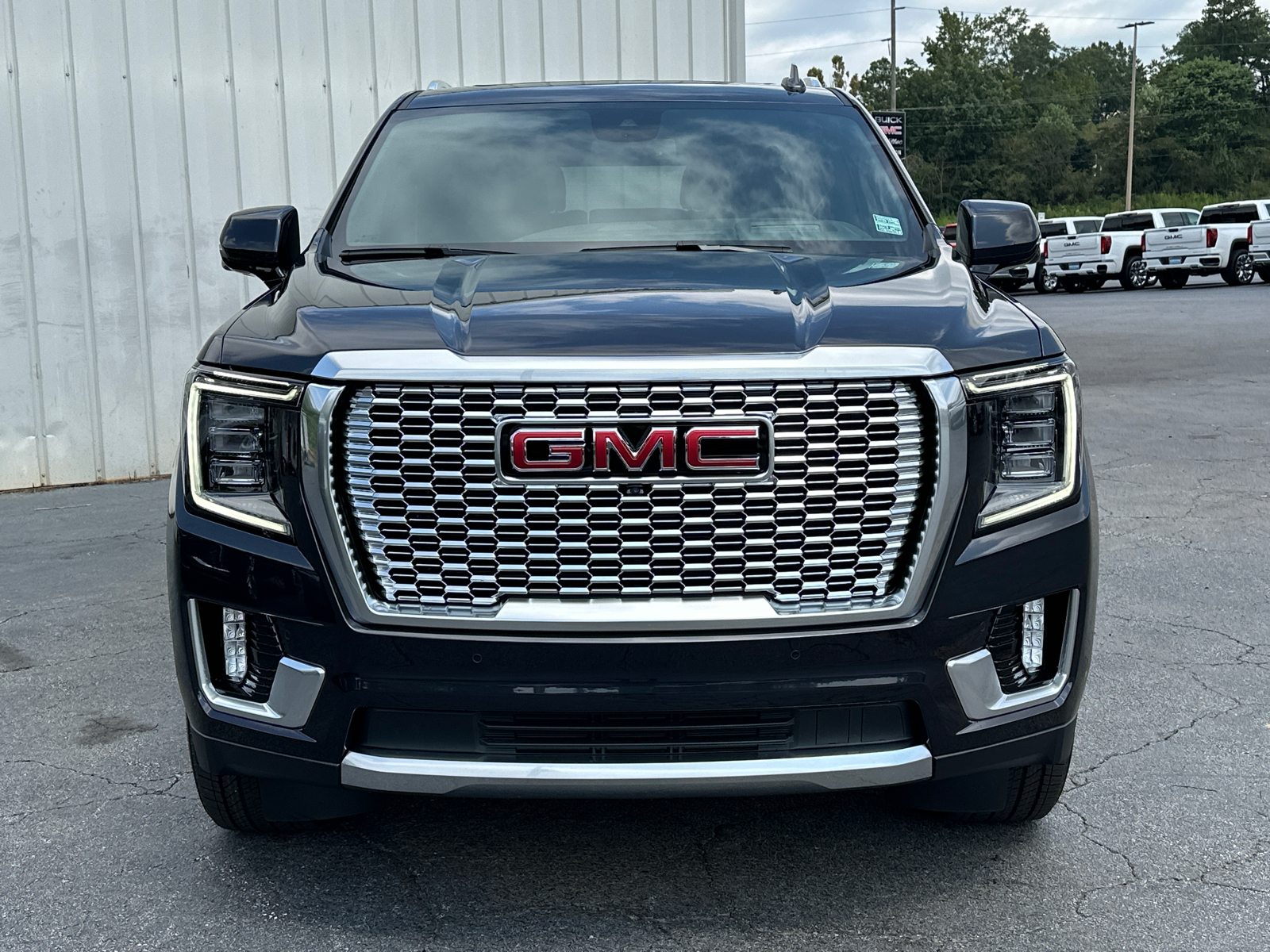 2024 GMC Yukon XL Denali 3