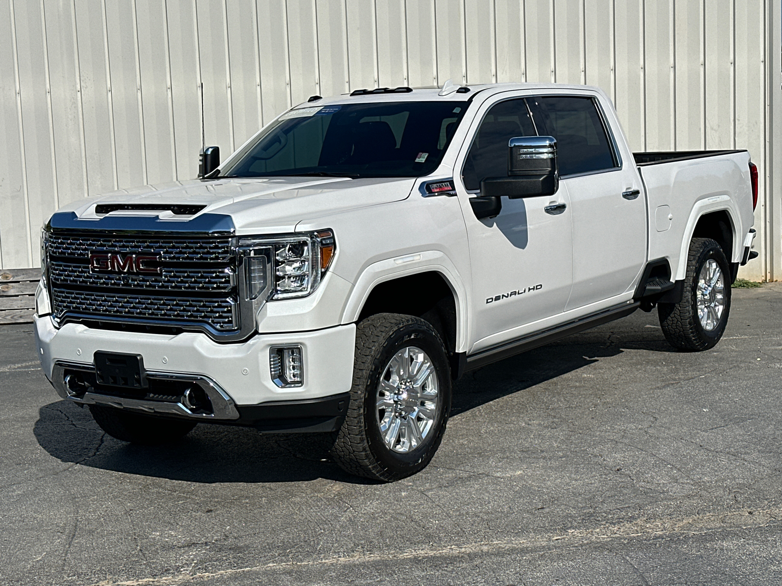 2023 GMC Sierra 2500HD Denali 2