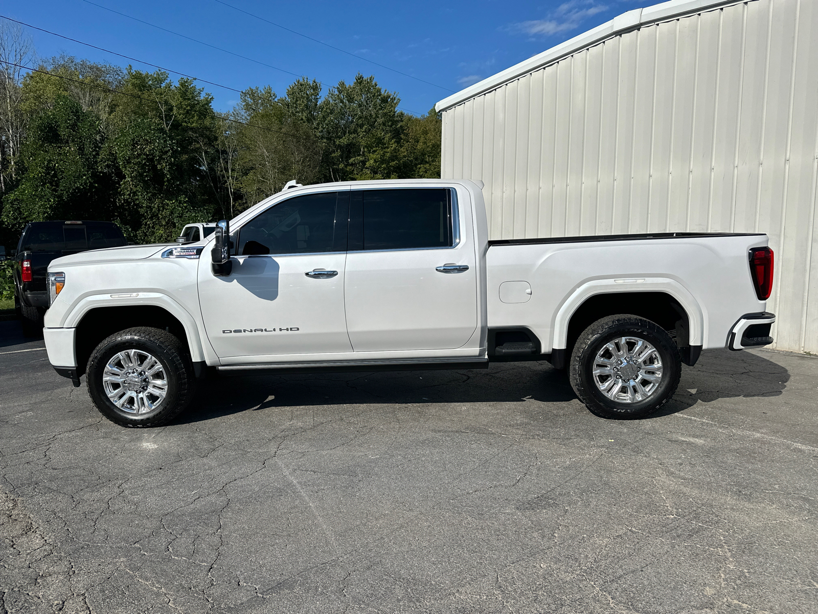 2023 GMC Sierra 2500HD Denali 9