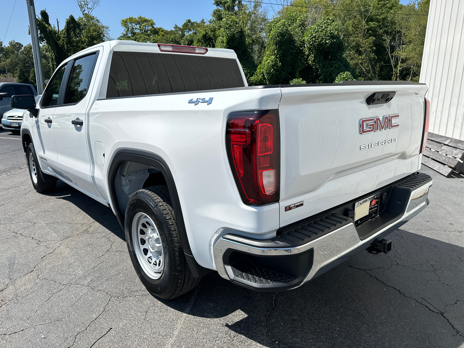 2024 GMC Sierra 1500 Pro 8