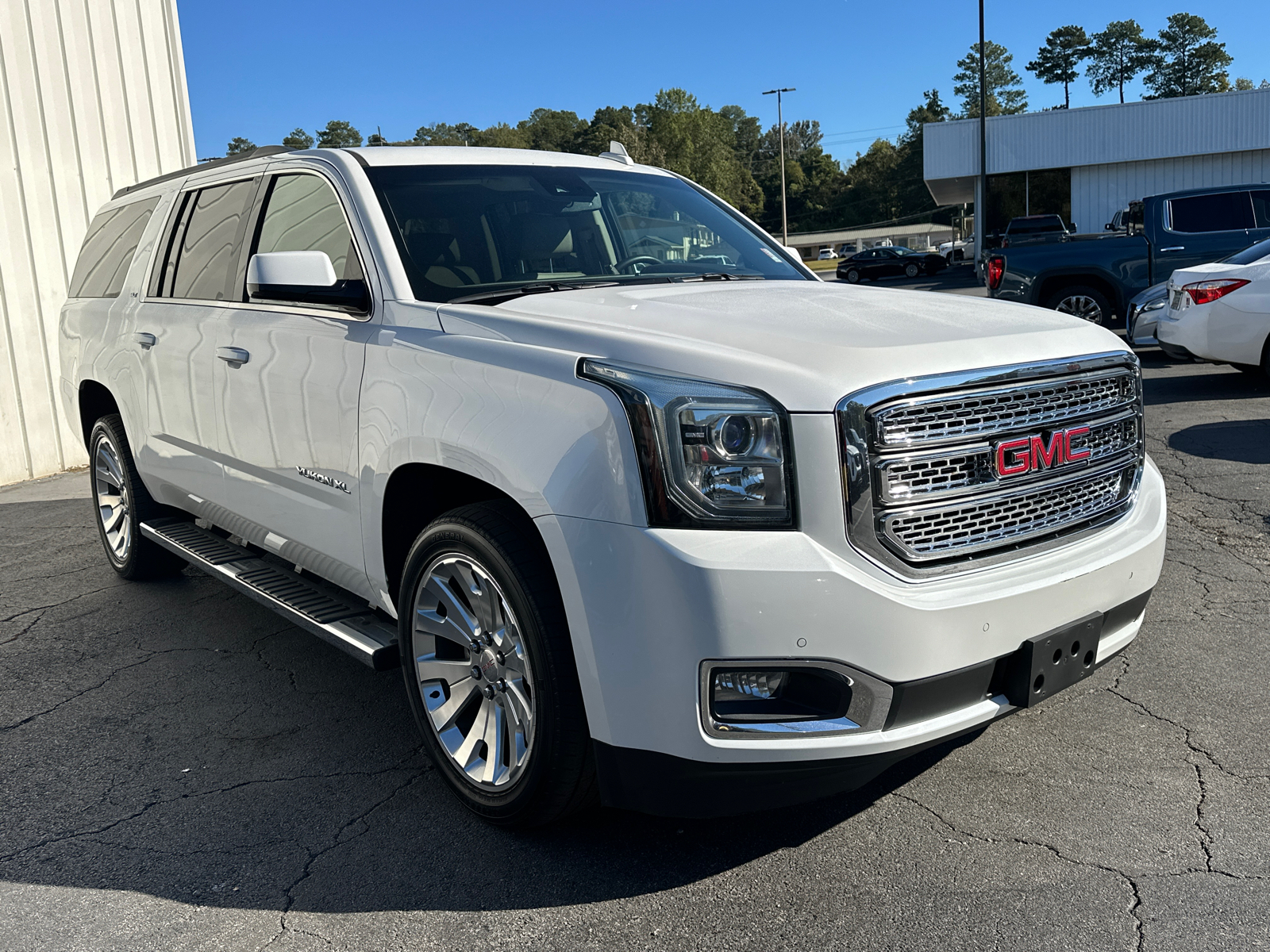 2016 GMC Yukon XL SLT 4