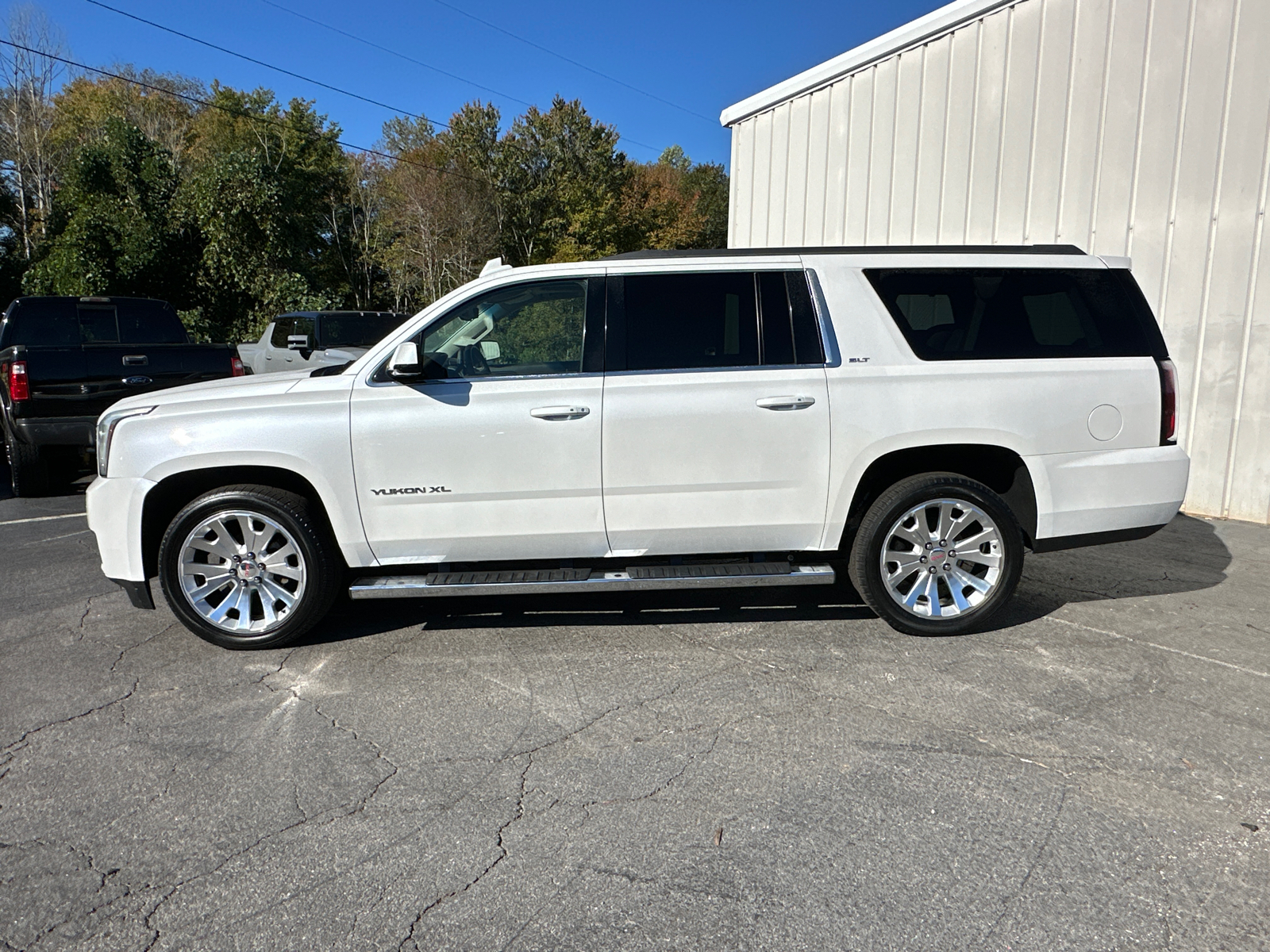 2016 GMC Yukon XL SLT 9