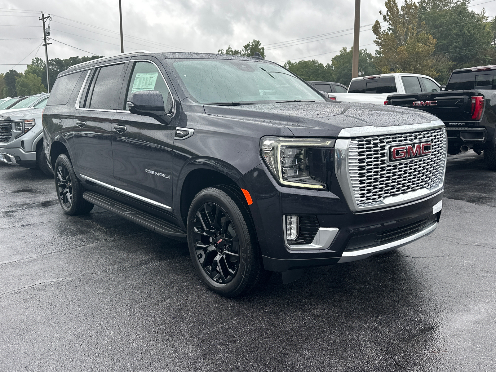 2024 GMC Yukon XL Denali 4