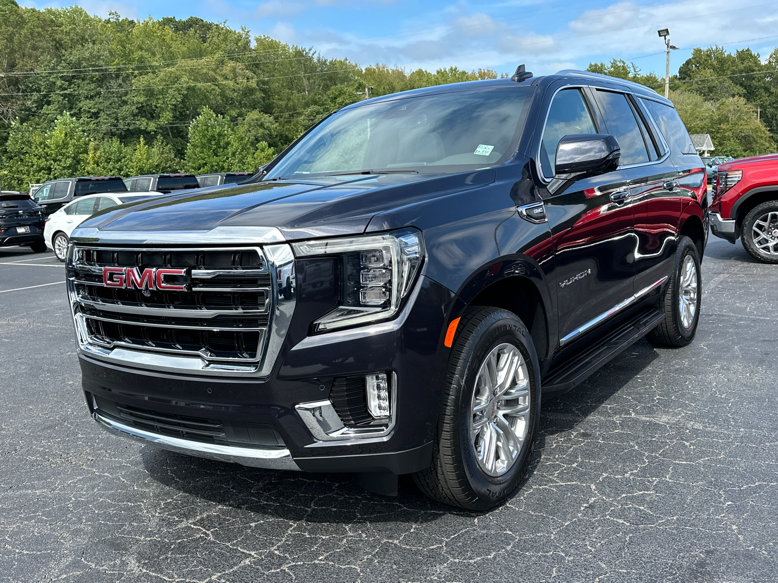 2024 GMC Yukon SLT 3