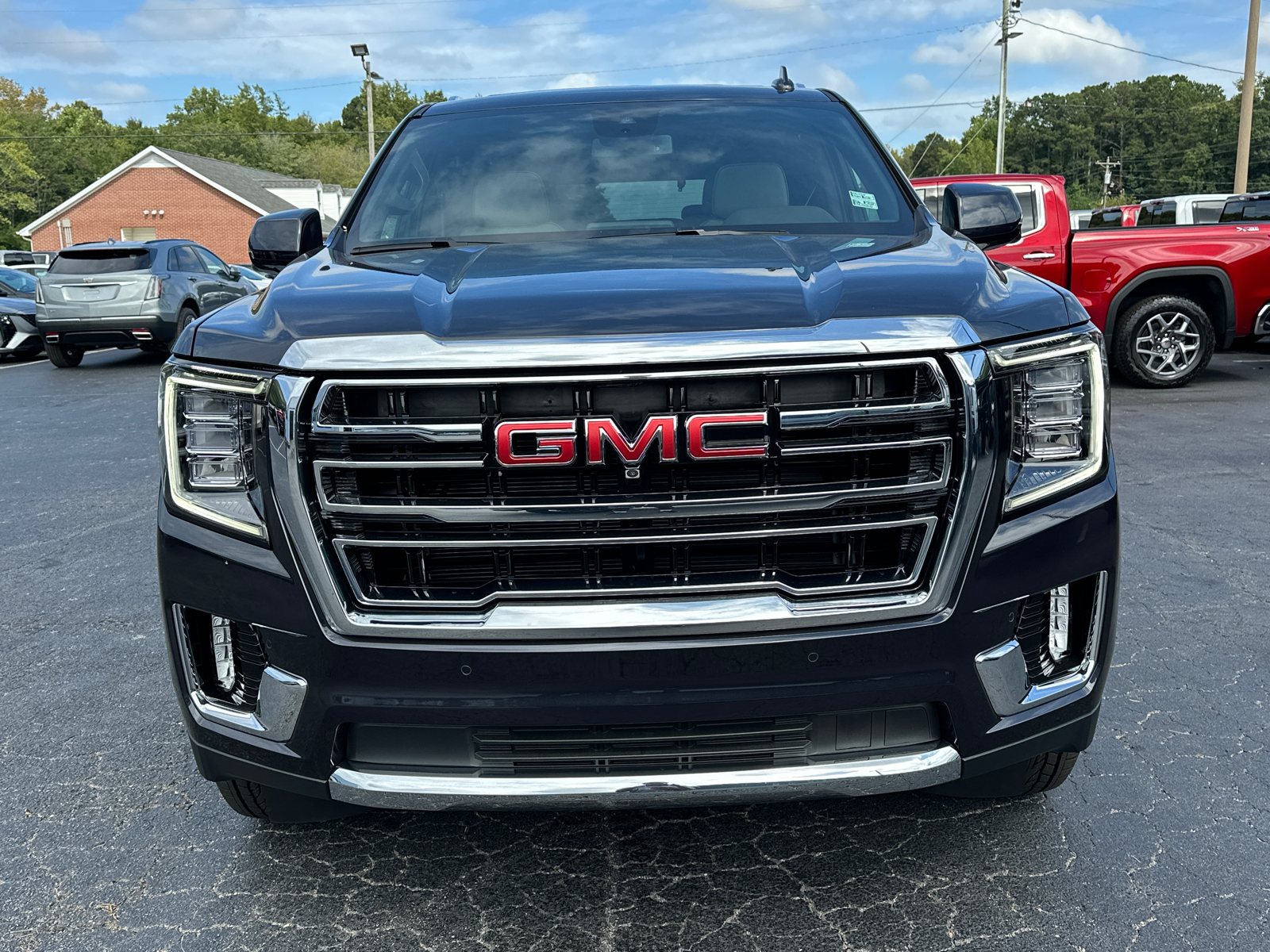 2024 GMC Yukon SLT 4