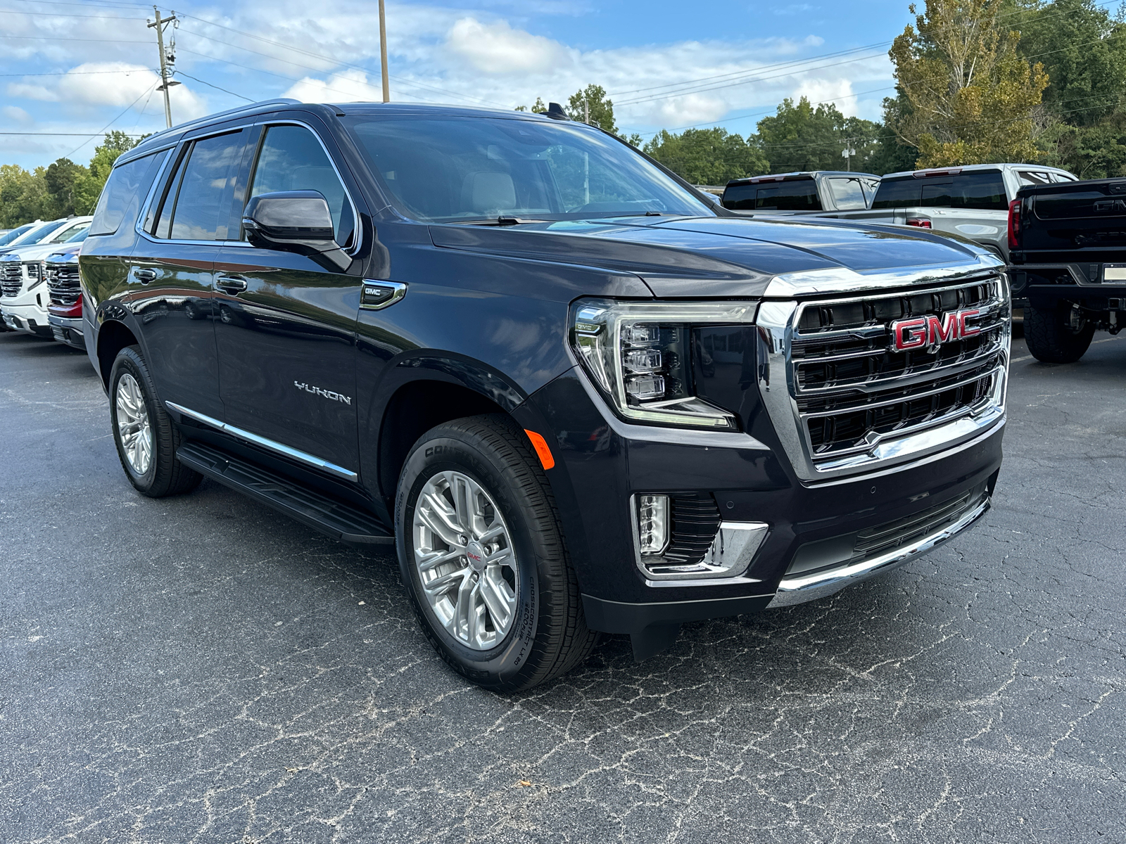 2024 GMC Yukon SLT 5