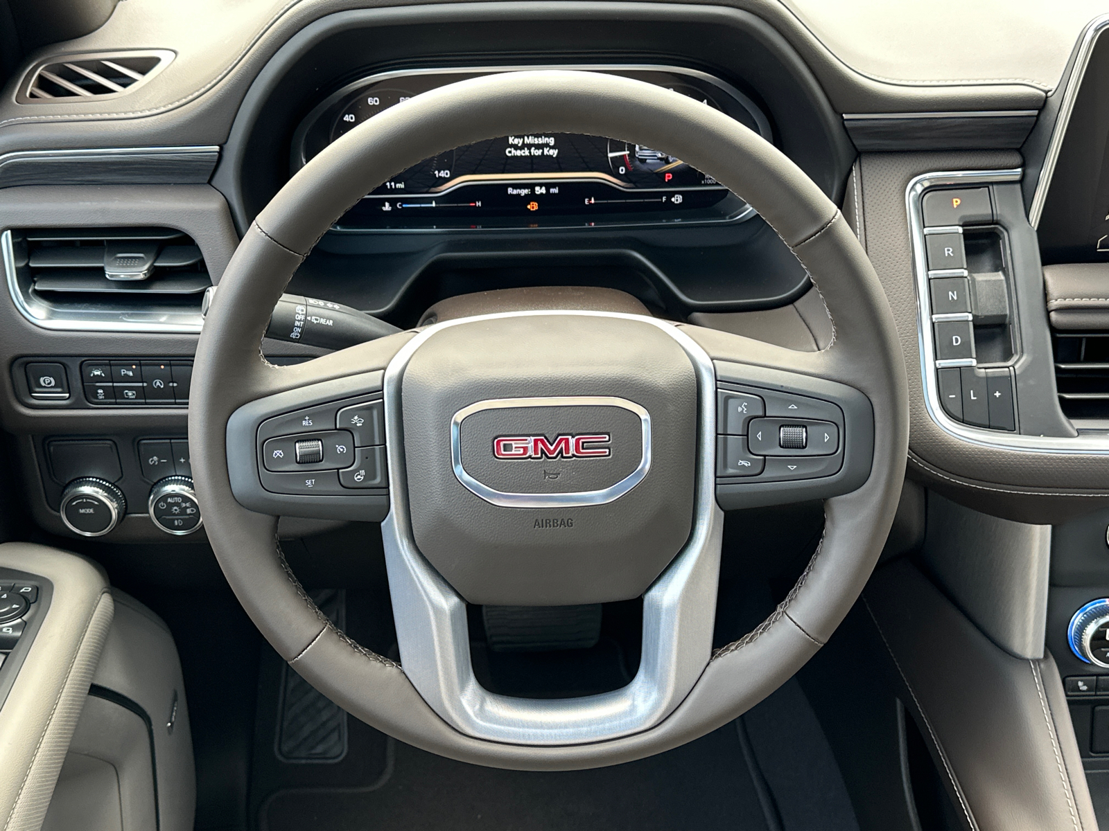 2024 GMC Yukon SLT 26